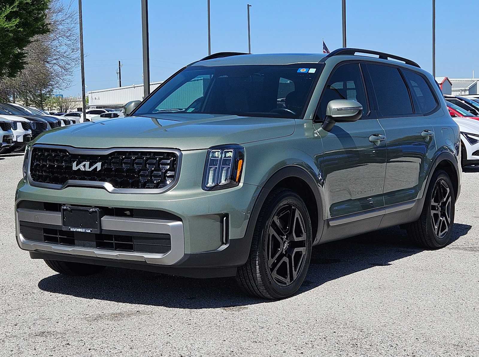 Thumbnail: 2023 Kia Telluride - 9