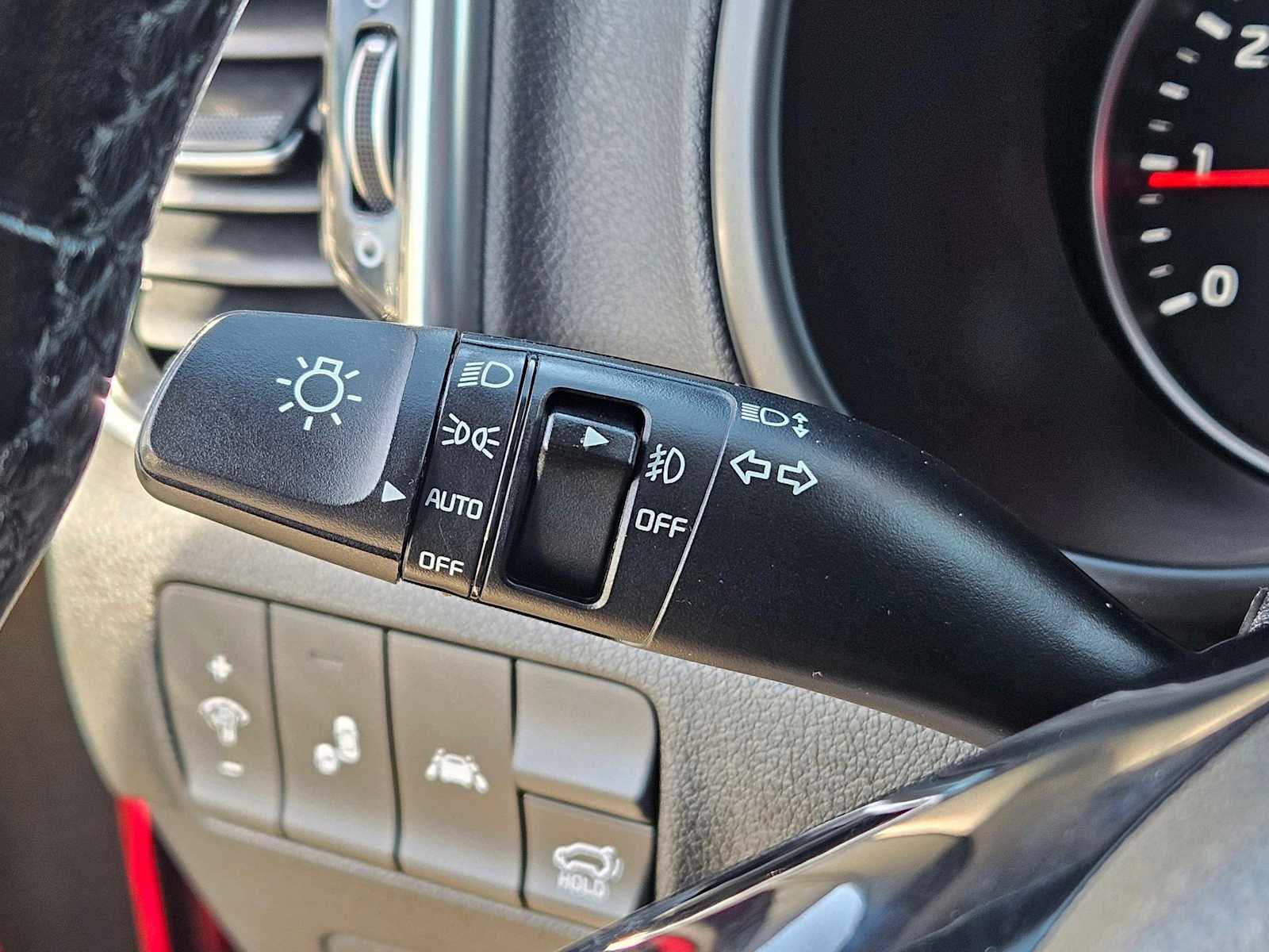 Thumbnail: 2022 Kia Sportage - 36