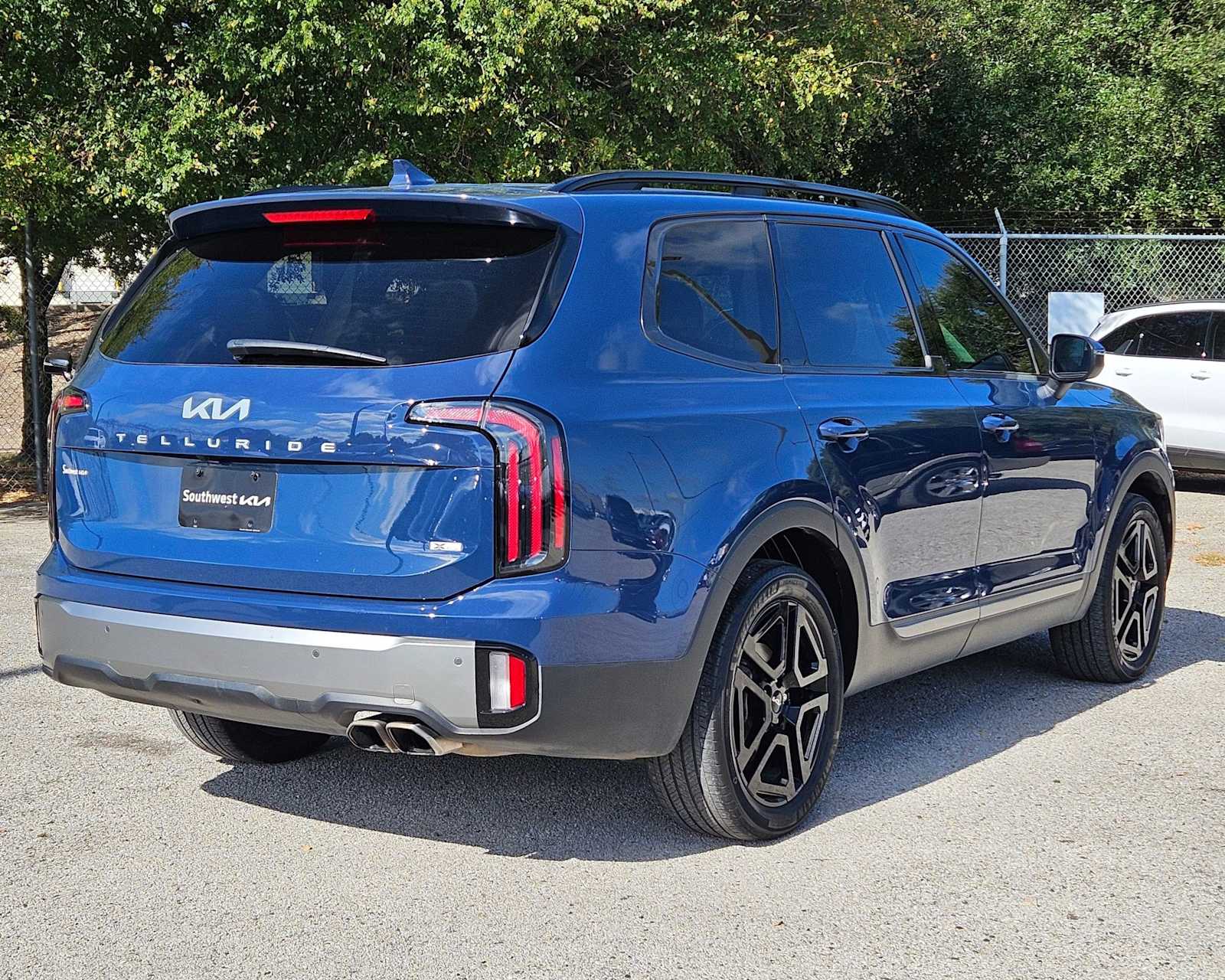 Thumbnail: 2023 Kia Telluride - 6
