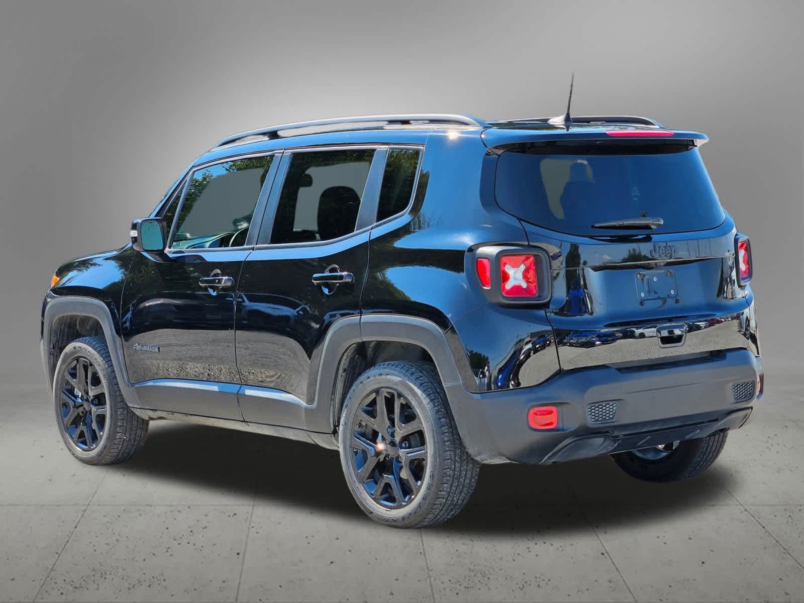 Thumbnail: 2023 Jeep Renegade - 4