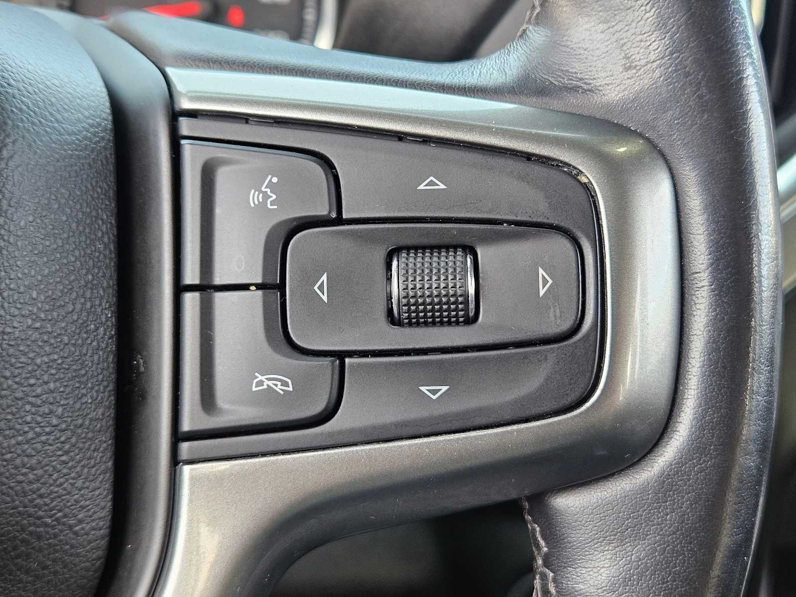 Thumbnail: 2021 Chevrolet Silverado 1500 - 25