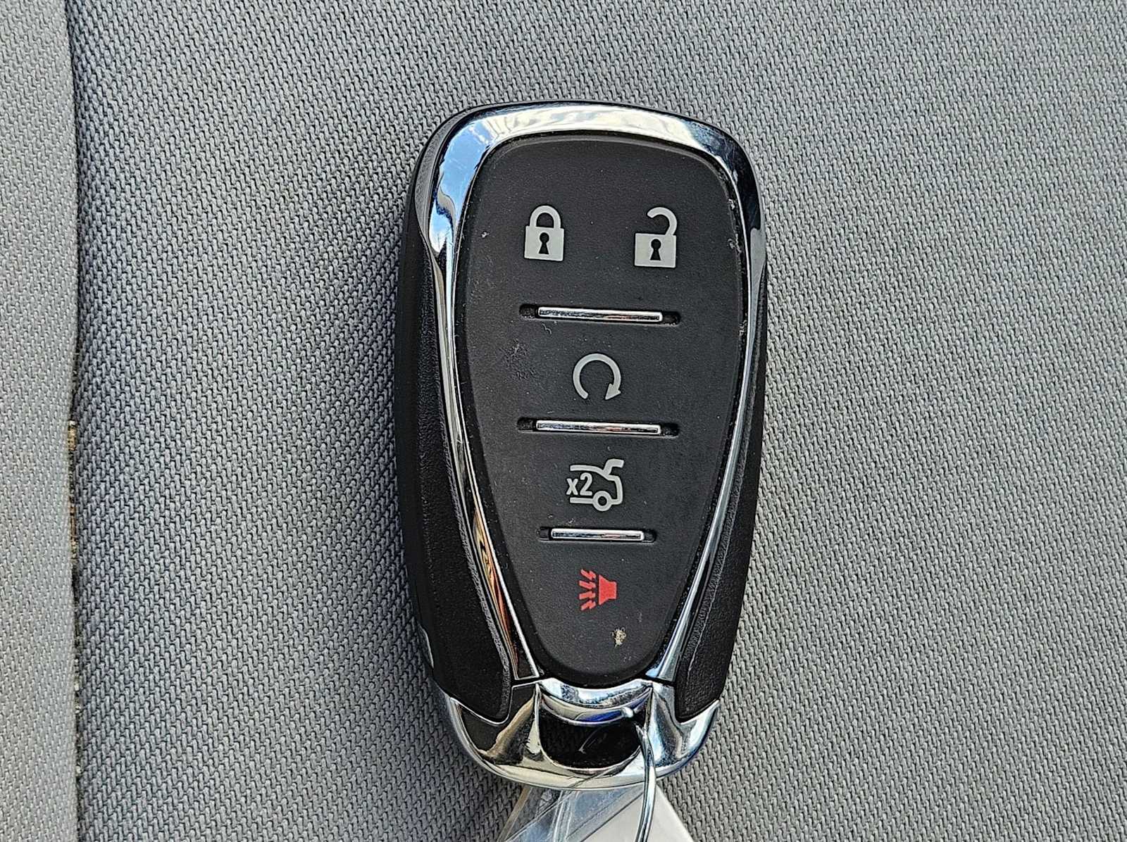 Thumbnail: 2016 Chevrolet Malibu - 22