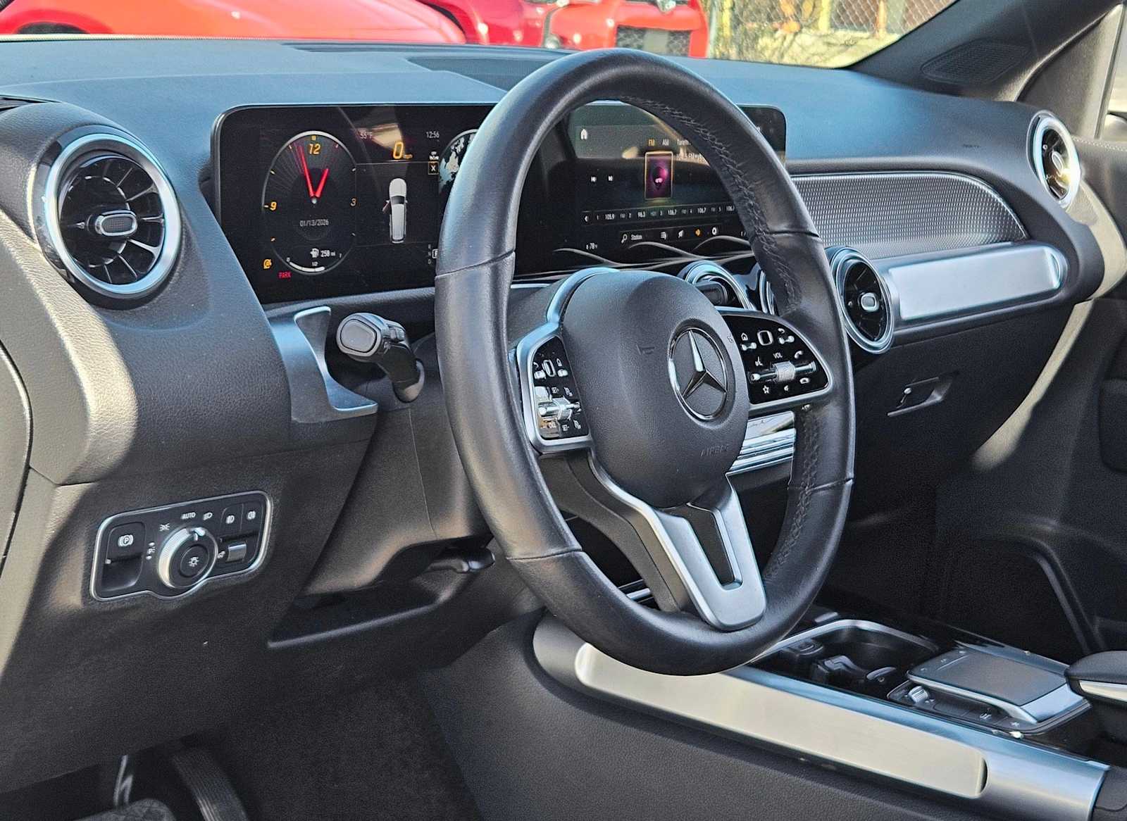 Thumbnail: 2023 Mercedes-Benz GLB - 15