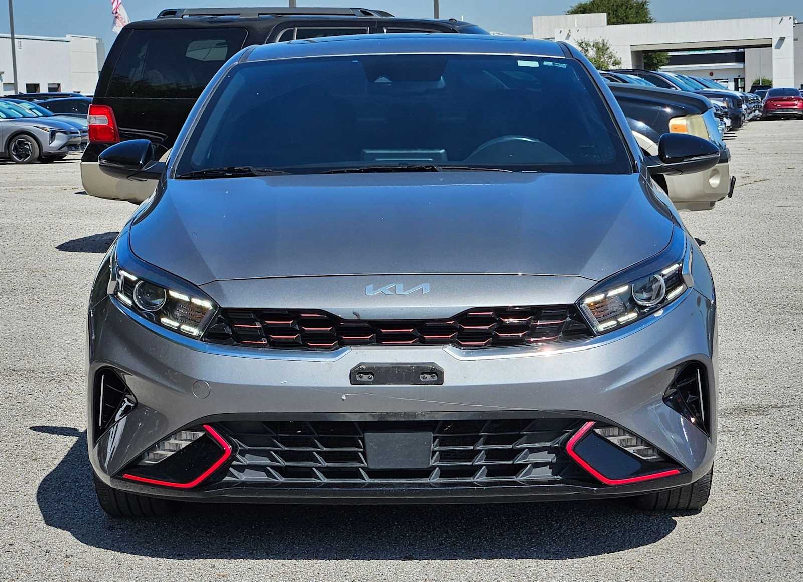 Thumbnail: 2023 Kia Forte - 8
