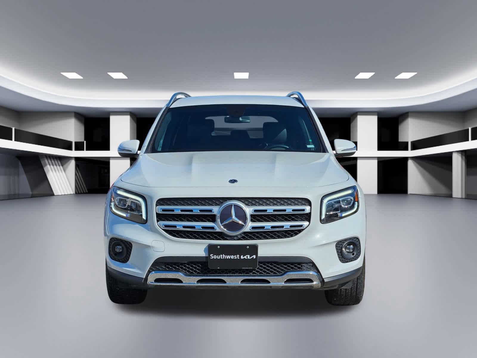 Thumbnail: 2023 Mercedes-Benz GLB - 8