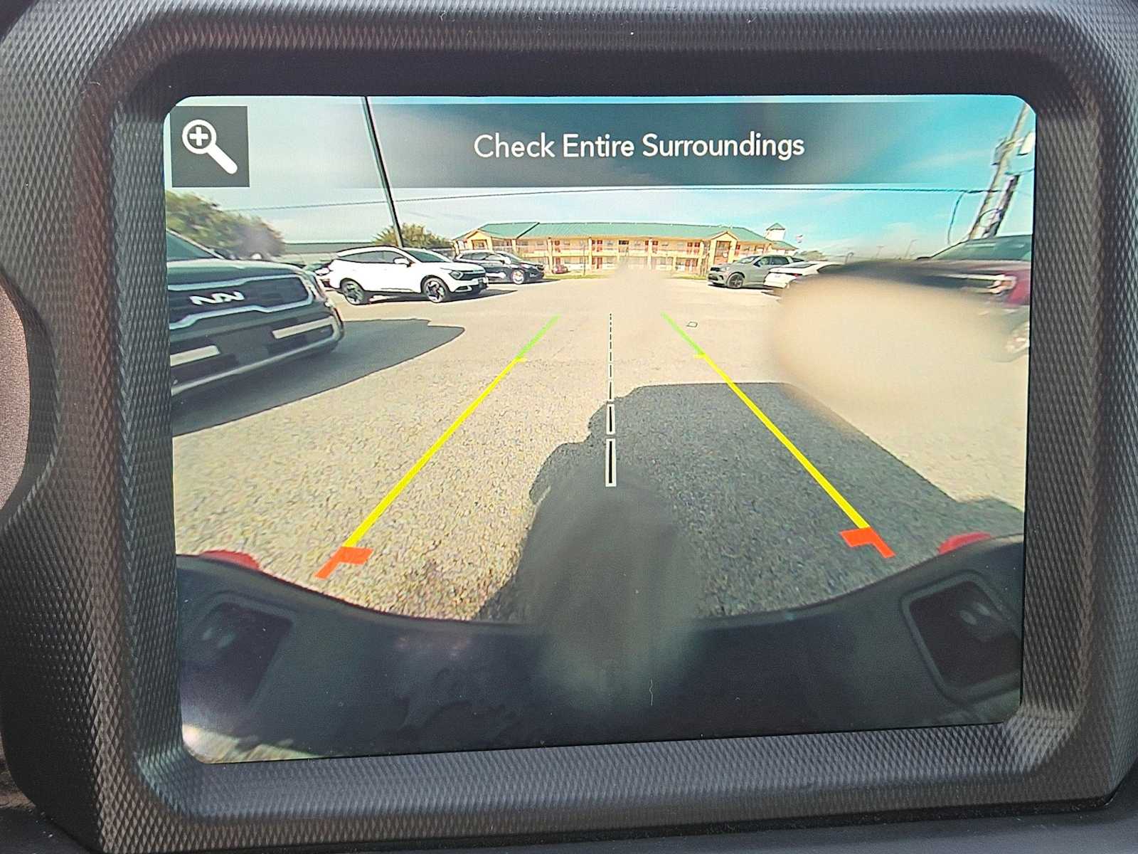 Thumbnail: 2022 Jeep Gladiator - 24