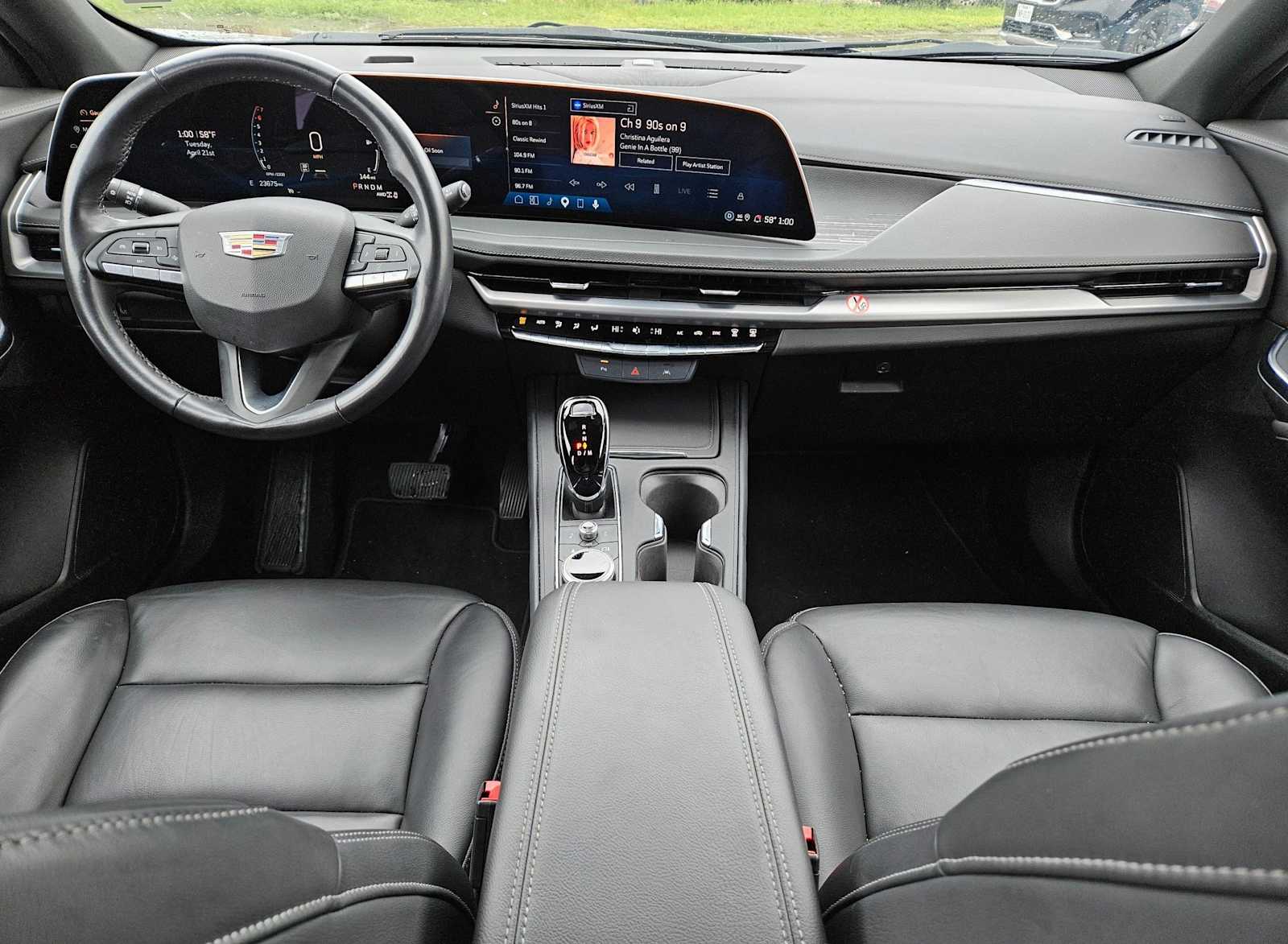 Thumbnail: 2025 Cadillac XT4 - 15