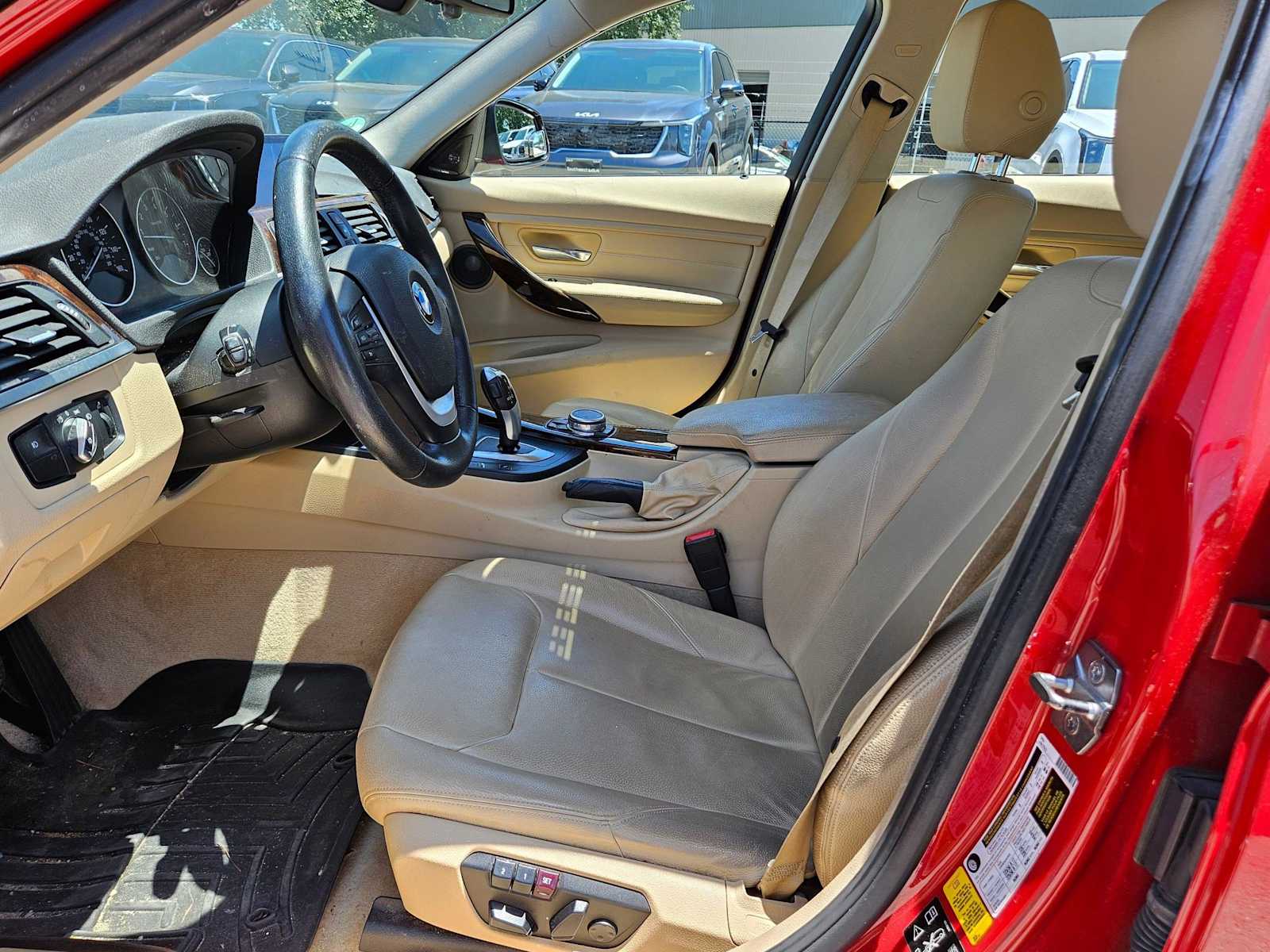 Thumbnail: 2015 BMW 3 Series - 13