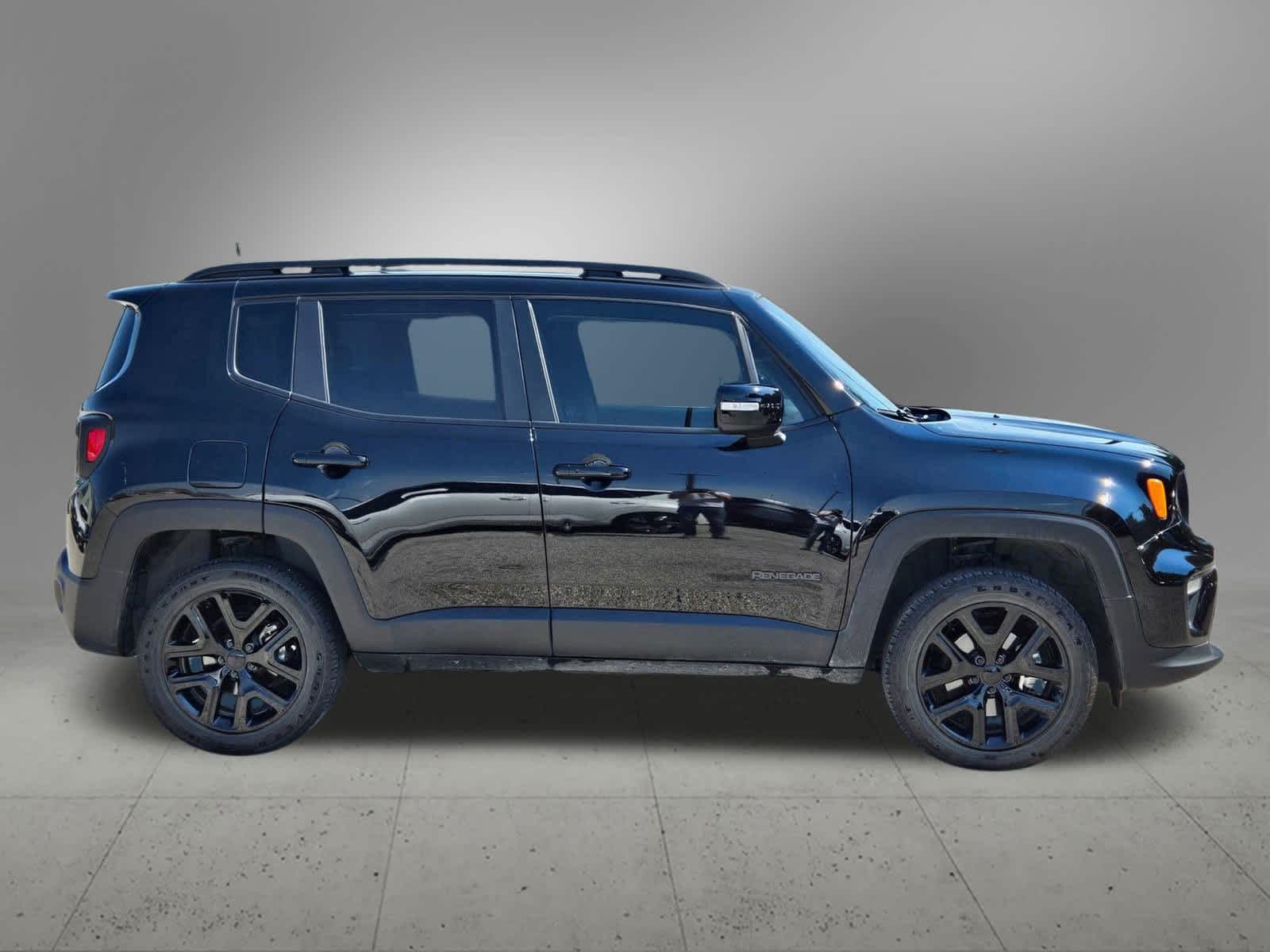 Thumbnail: 2023 Jeep Renegade - 7