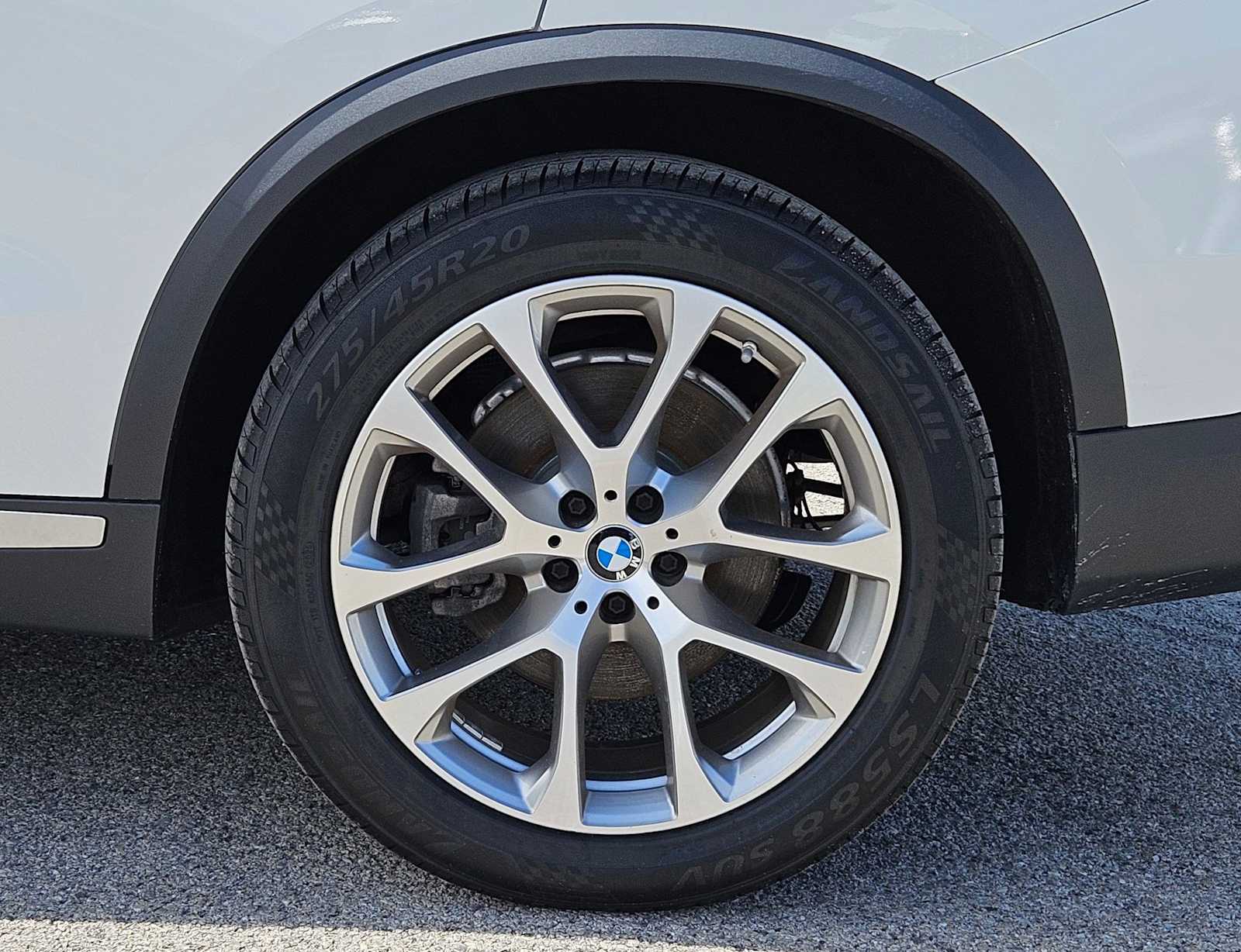 Thumbnail: 2022 BMW X5 - 14