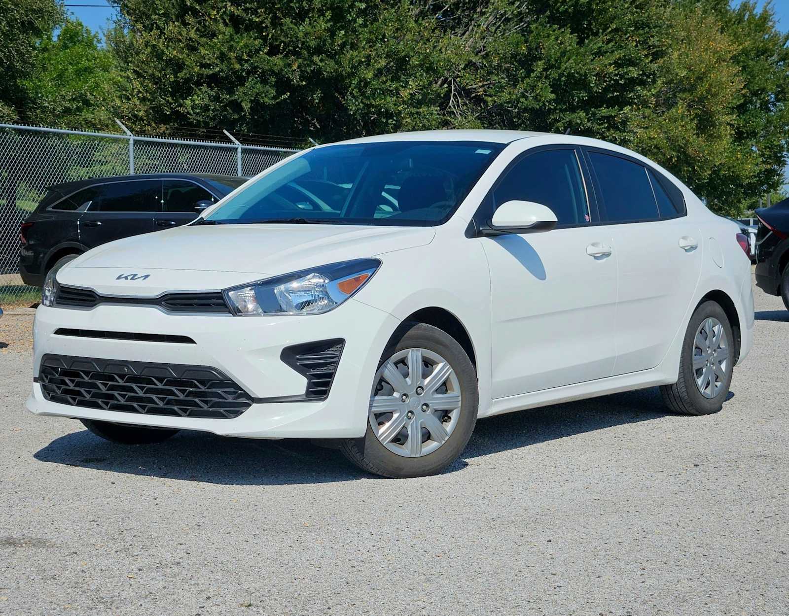 Thumbnail: 2023 Kia Rio - 1