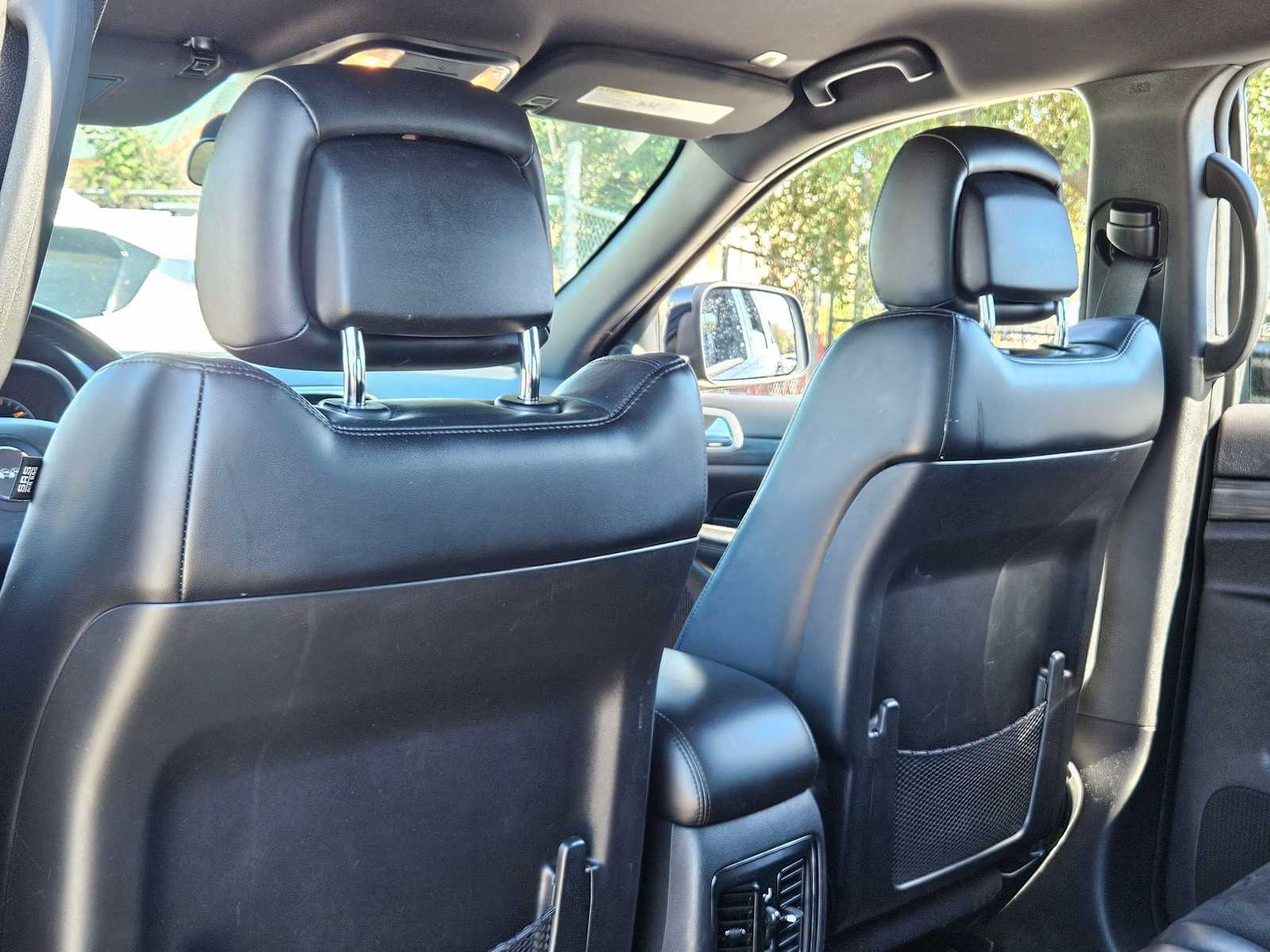 Thumbnail: 2023 Jeep Grand Cherokee - 14