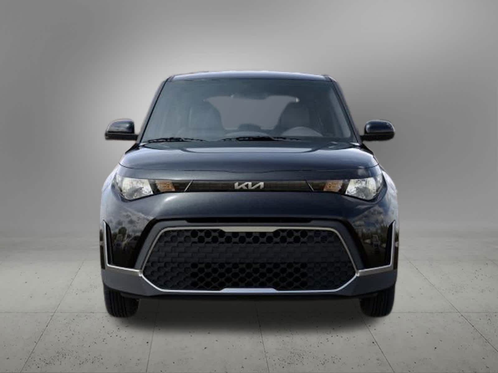 2025 Kia Soul LX S photo 2