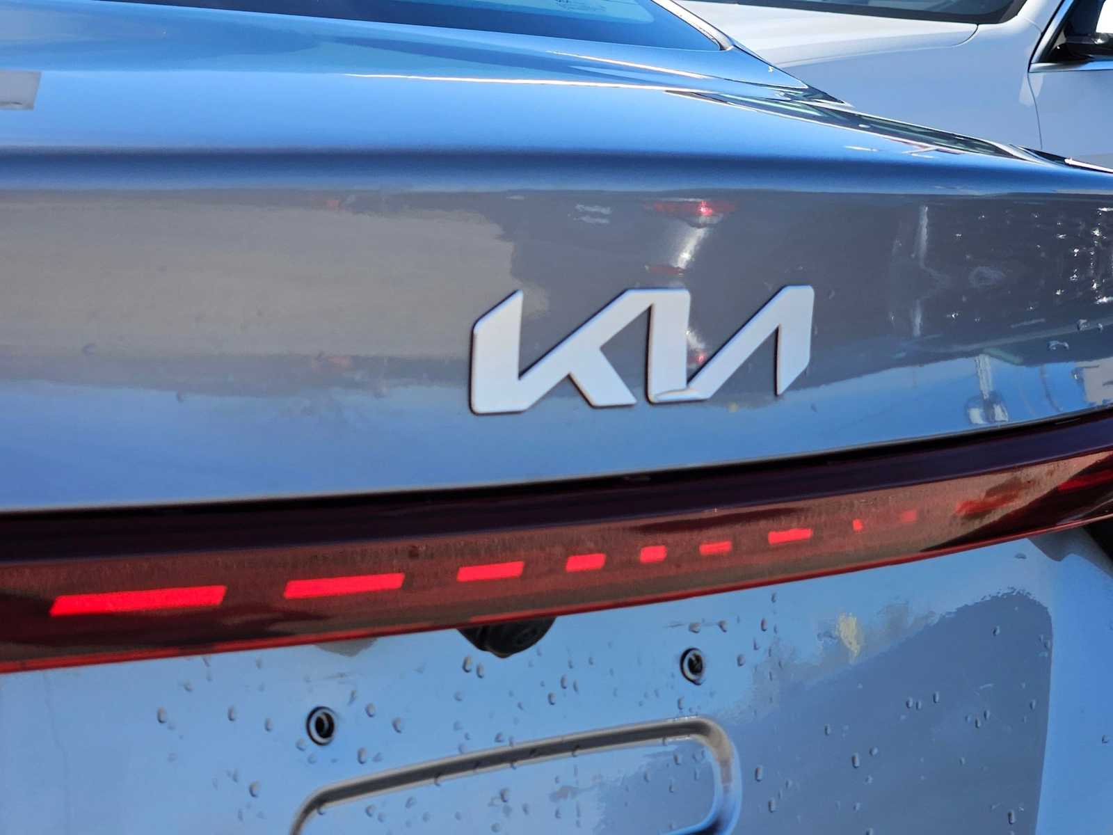 Thumbnail: 2024 Kia Forte - 11