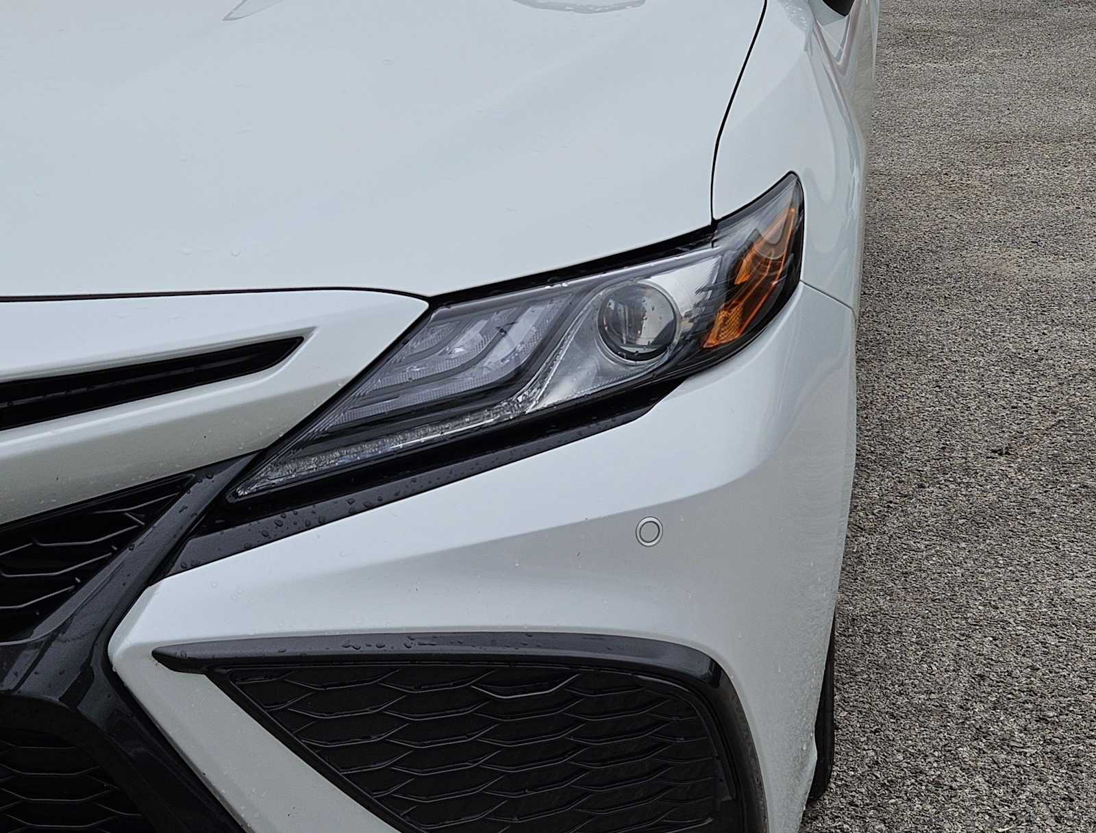 Thumbnail: 2022 Toyota Camry - 11