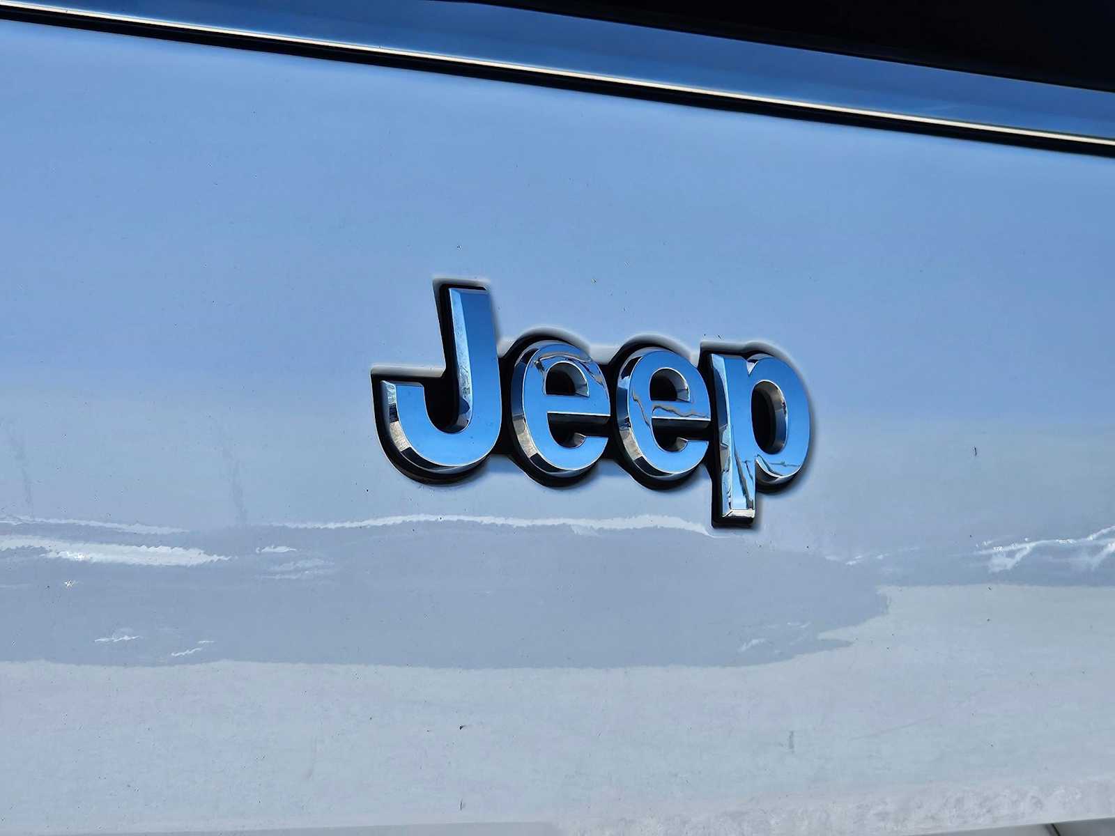 Thumbnail: 2023 Jeep Grand Cherokee L - 11