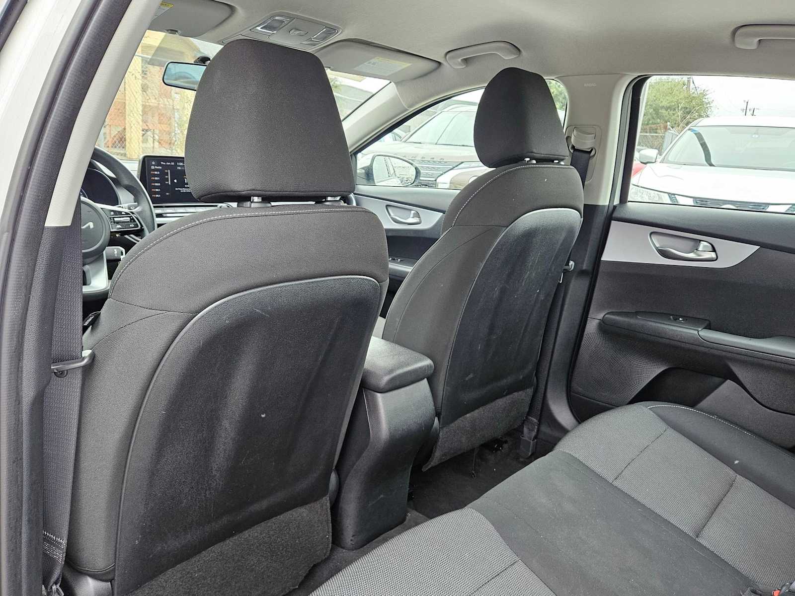 Thumbnail: 2024 Kia Forte - 17