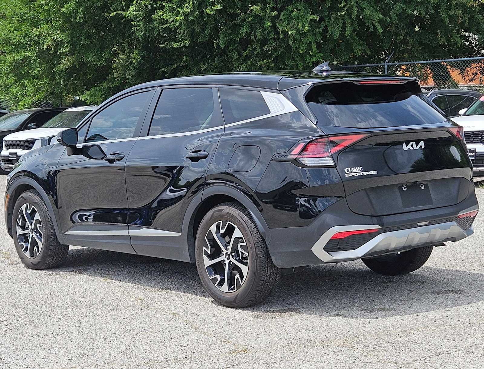 Thumbnail: 2023 Kia Sportage - 3
