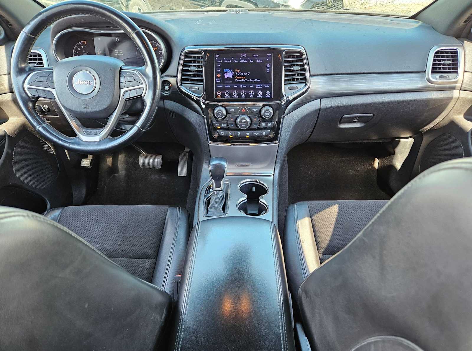 Thumbnail: 2020 Jeep Grand Cherokee - 13