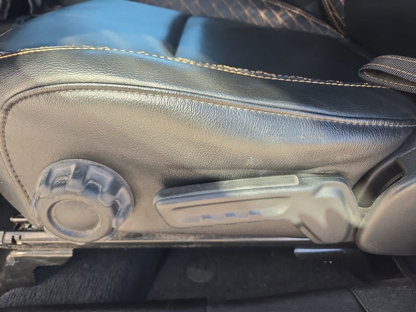 Thumbnail: 2023 Jeep Gladiator - 14