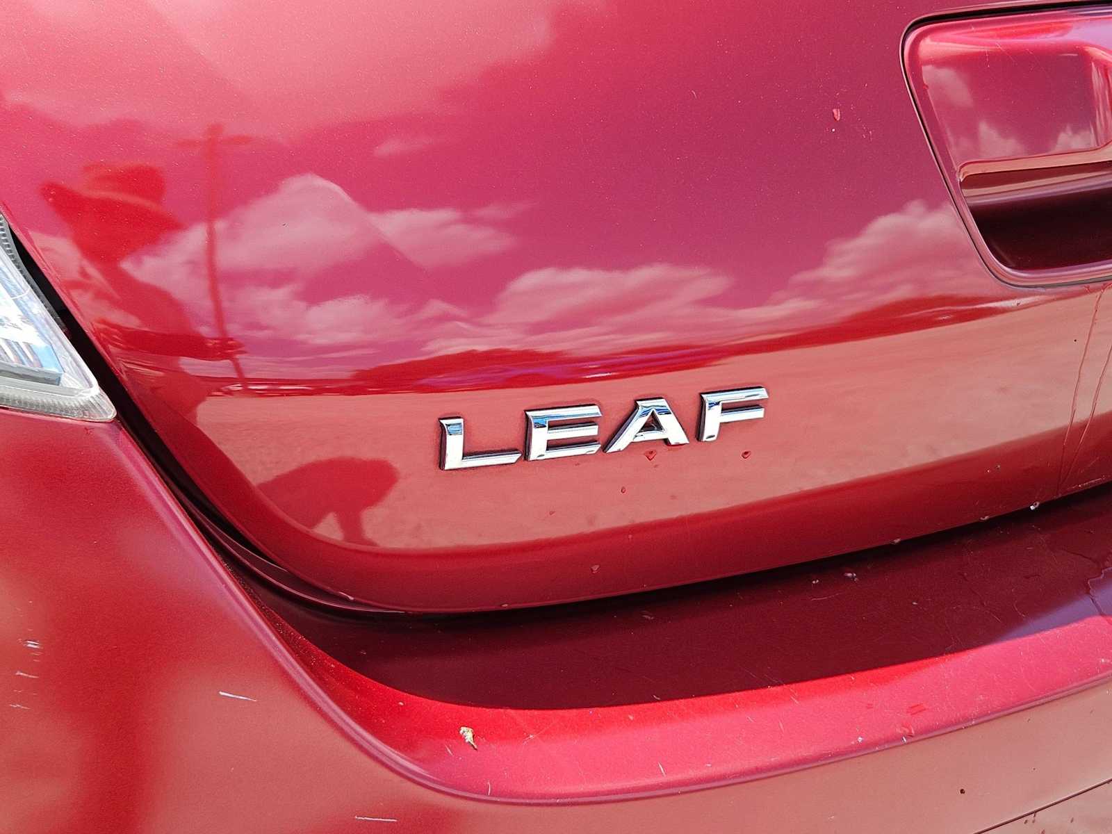 Thumbnail: 2015 Nissan Leaf - 12