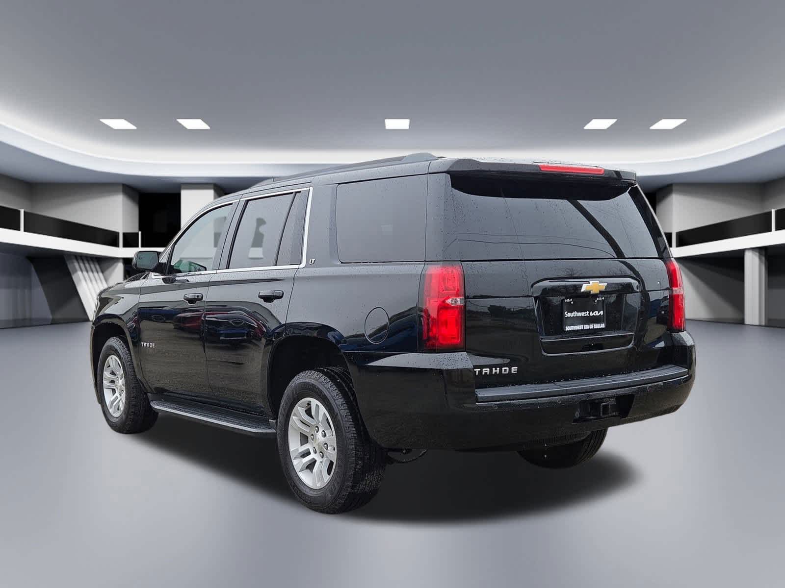 Thumbnail: 2020 Chevrolet Tahoe - 4