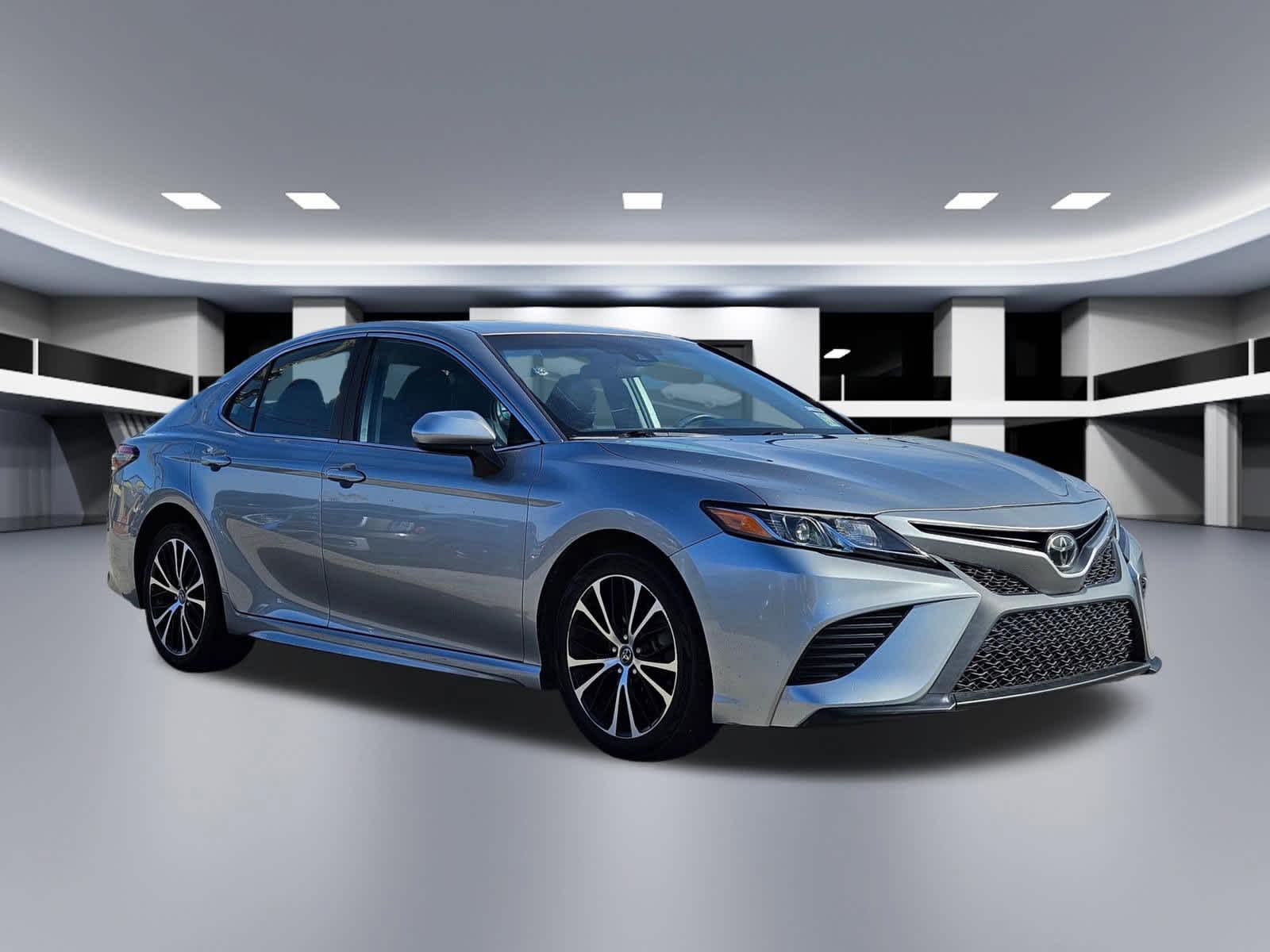 Thumbnail: 2019 Toyota Camry - 7