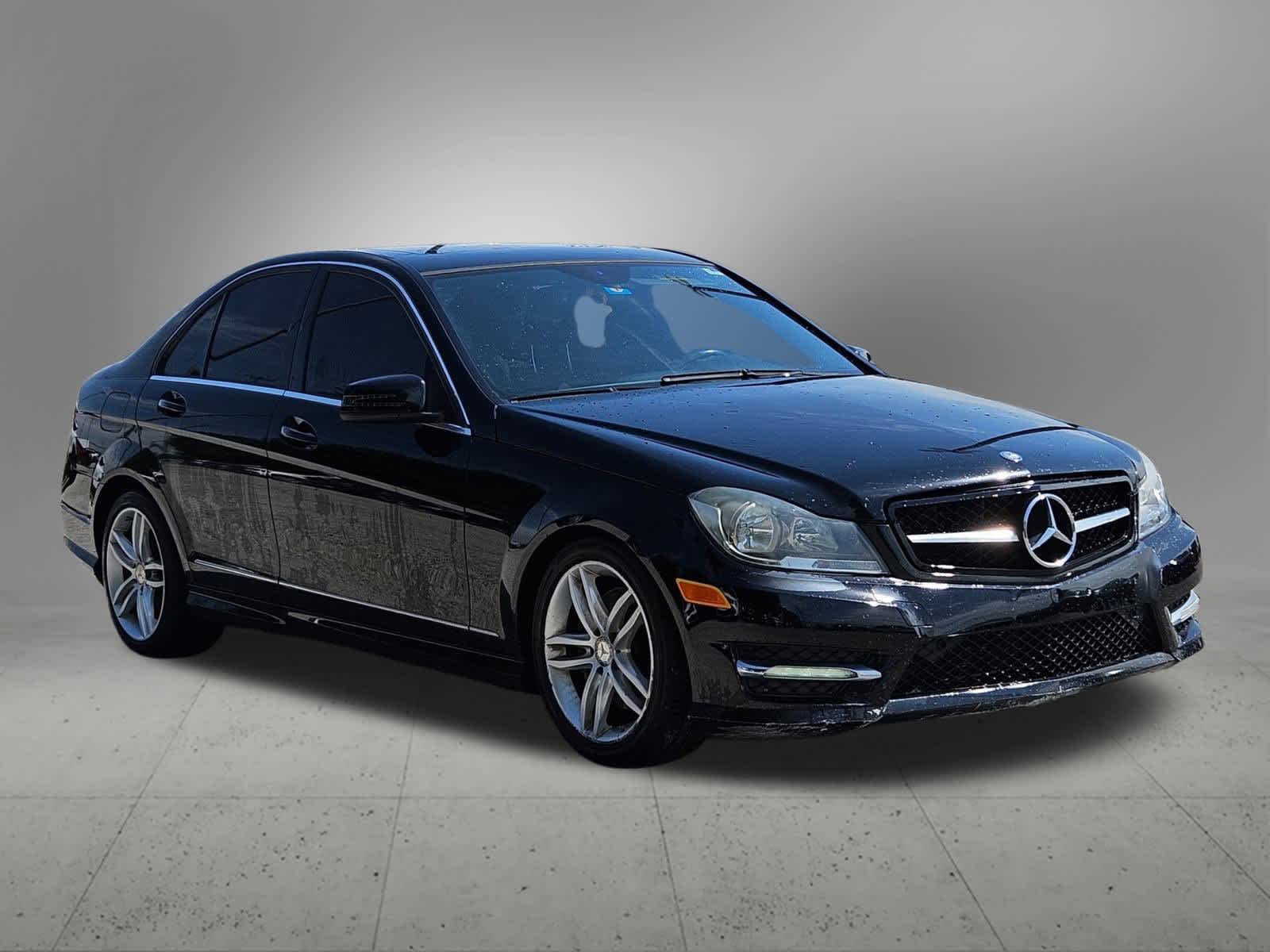 Thumbnail: 2013 Mercedes-Benz C-Class - 7