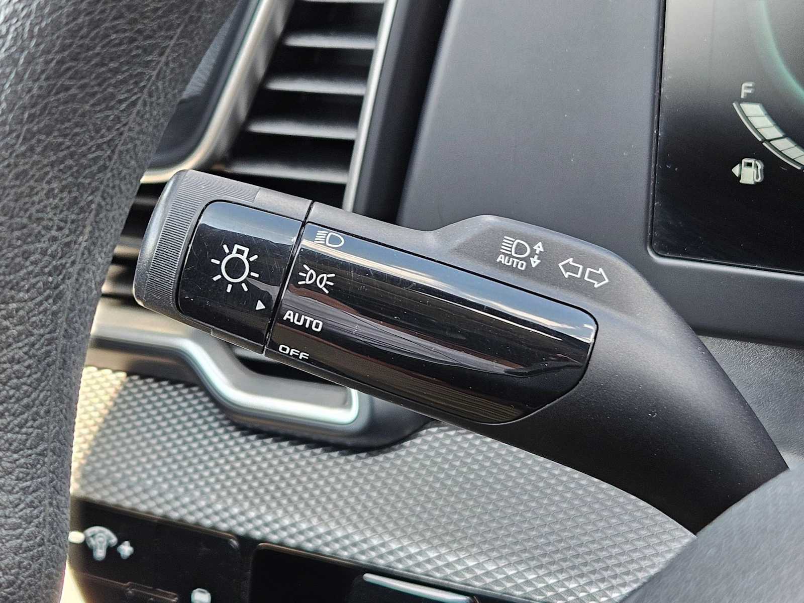 Thumbnail: 2023 Kia Sportage - 26