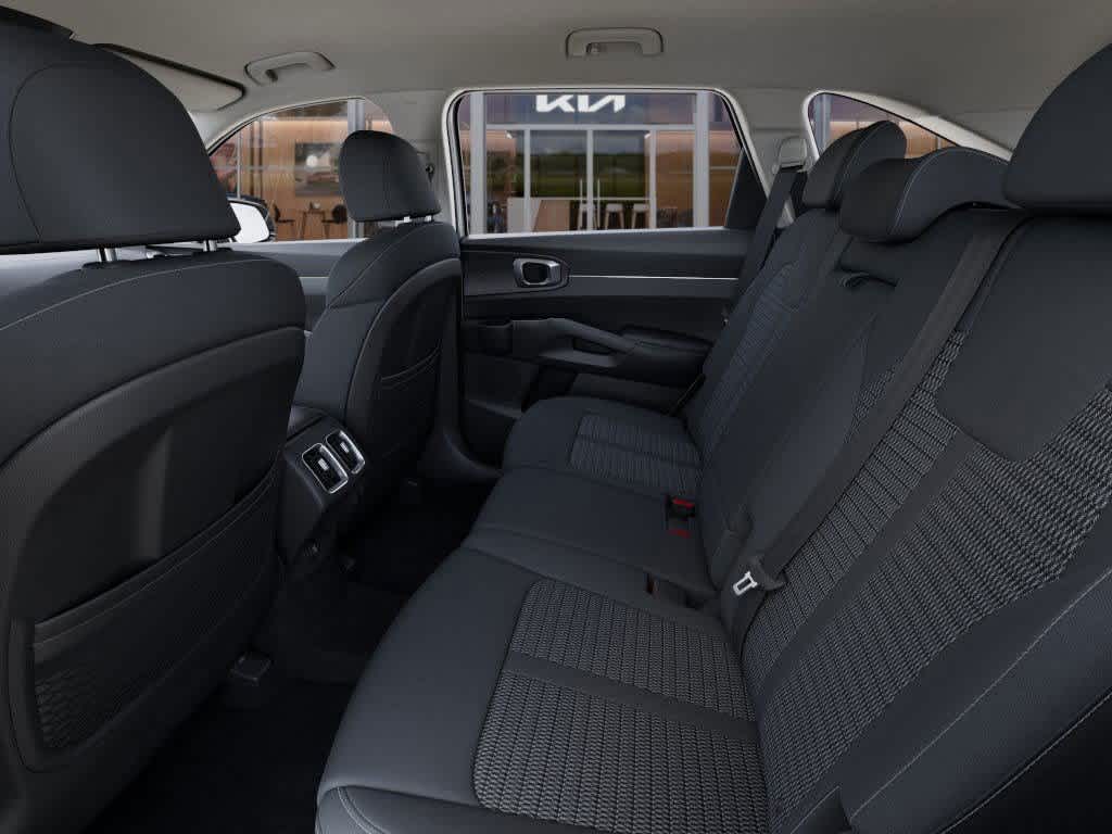 2025 Kia Sorento LX 18