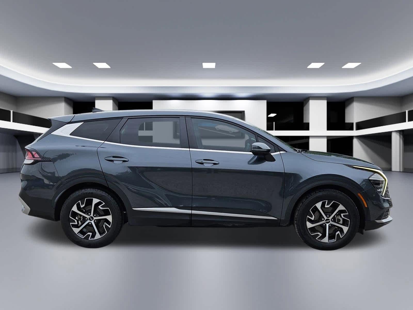 Thumbnail: 2024 Kia Sportage - 7