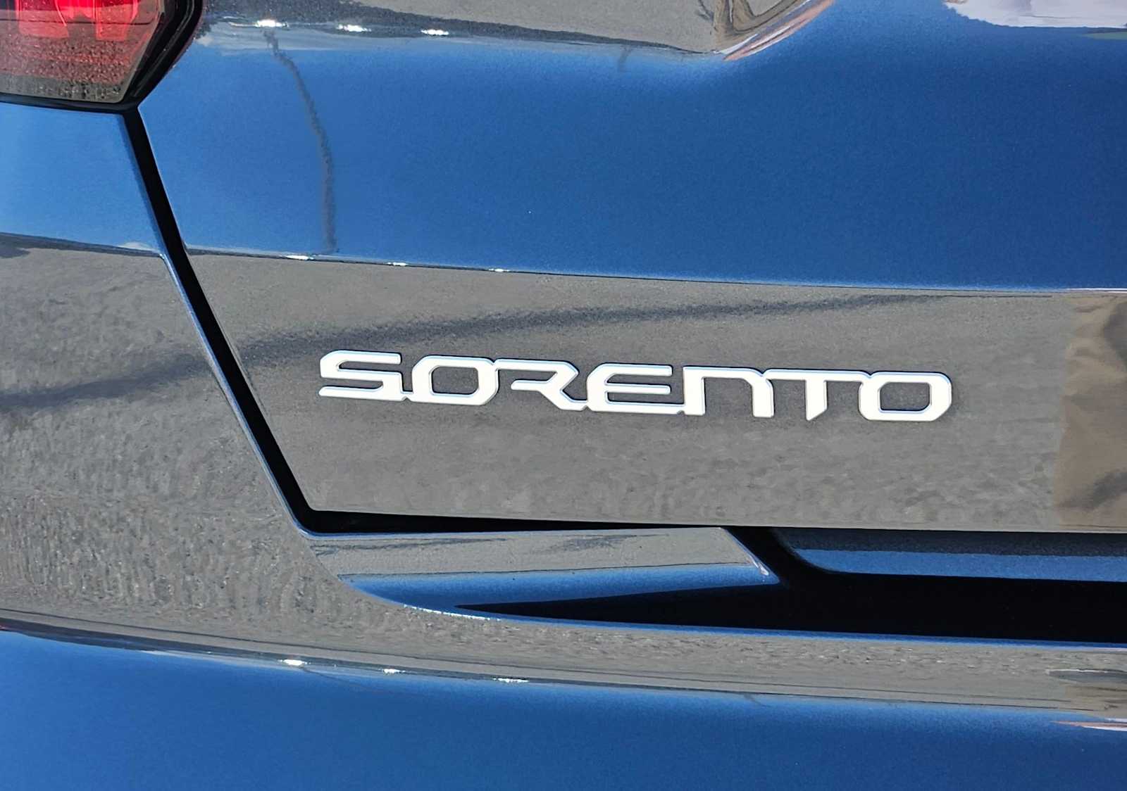 Thumbnail: 2023 Kia Sorento - 12