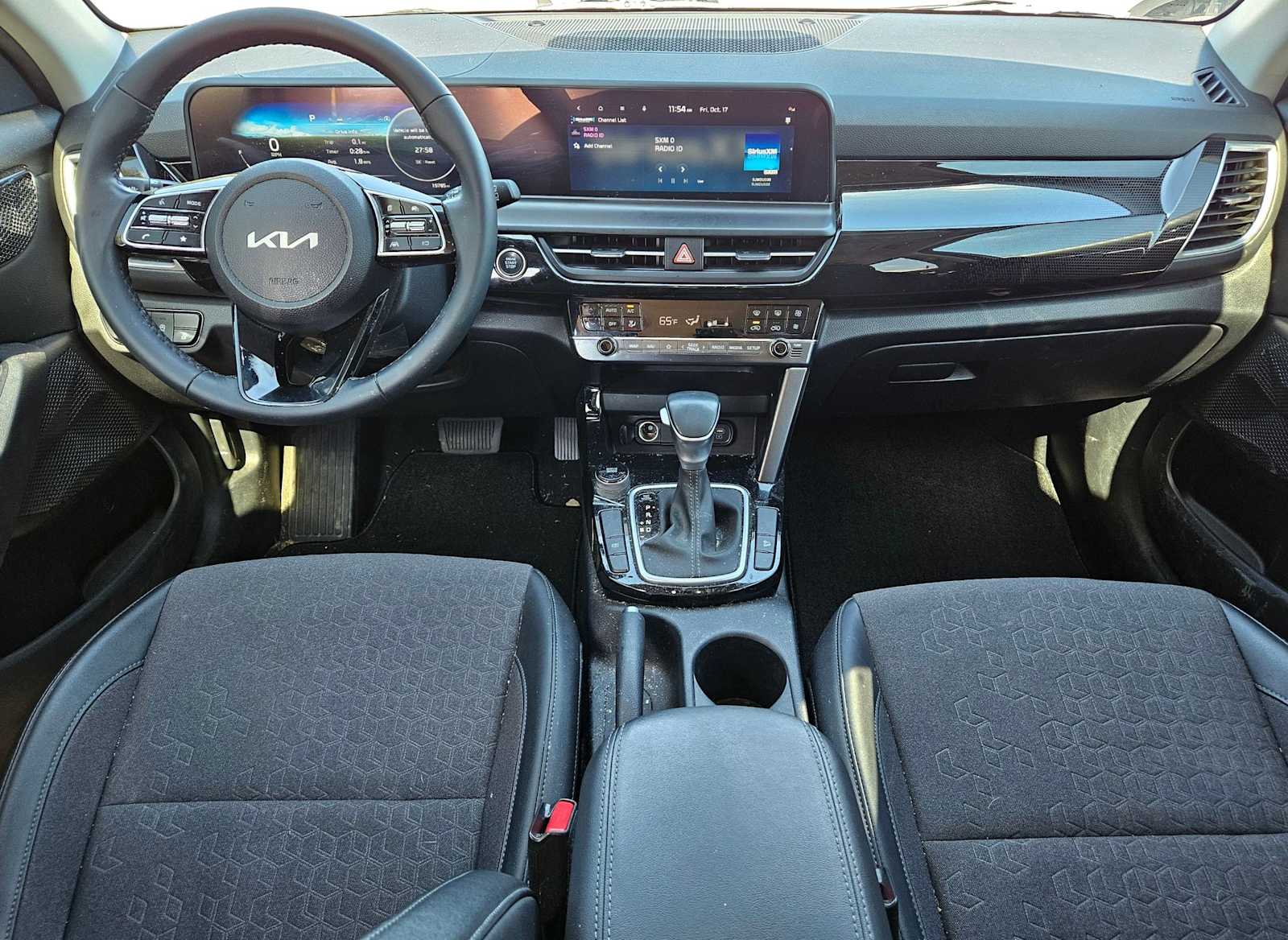 Thumbnail: 2024 Kia Seltos - 17