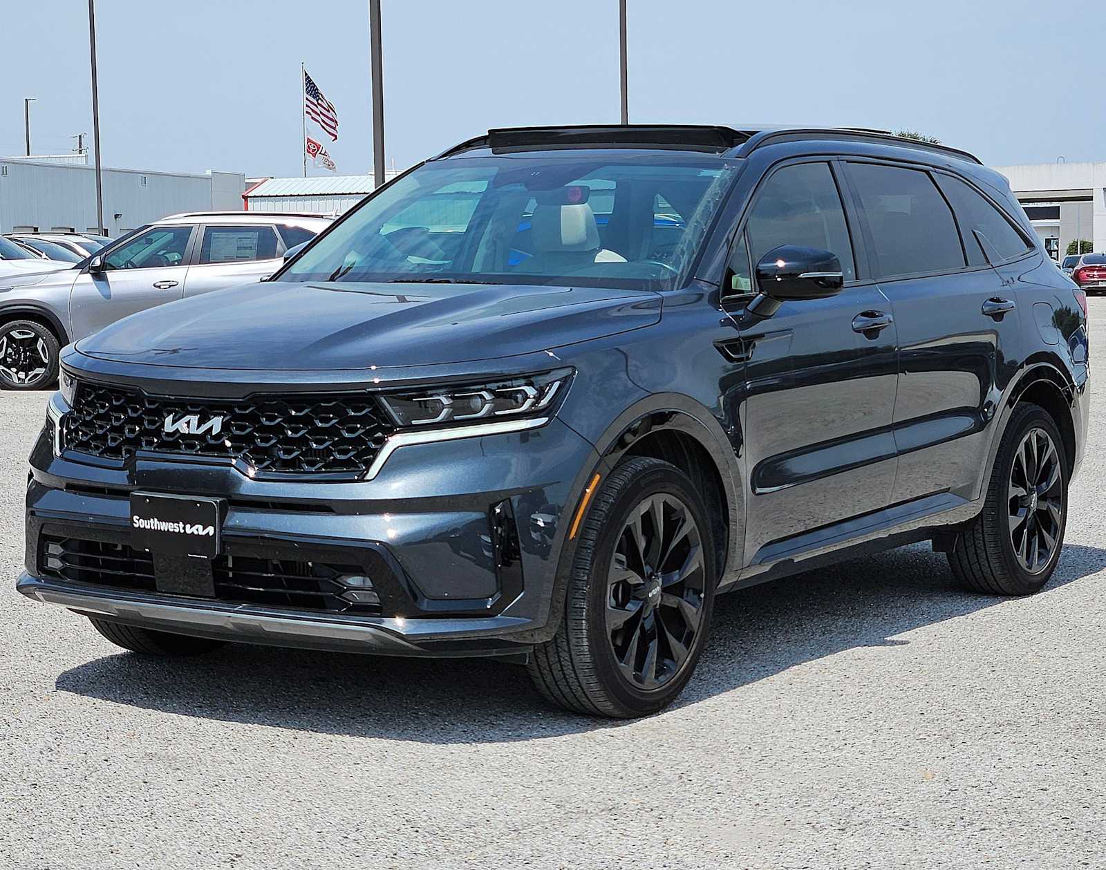 Thumbnail: 2023 Kia Sorento - 10