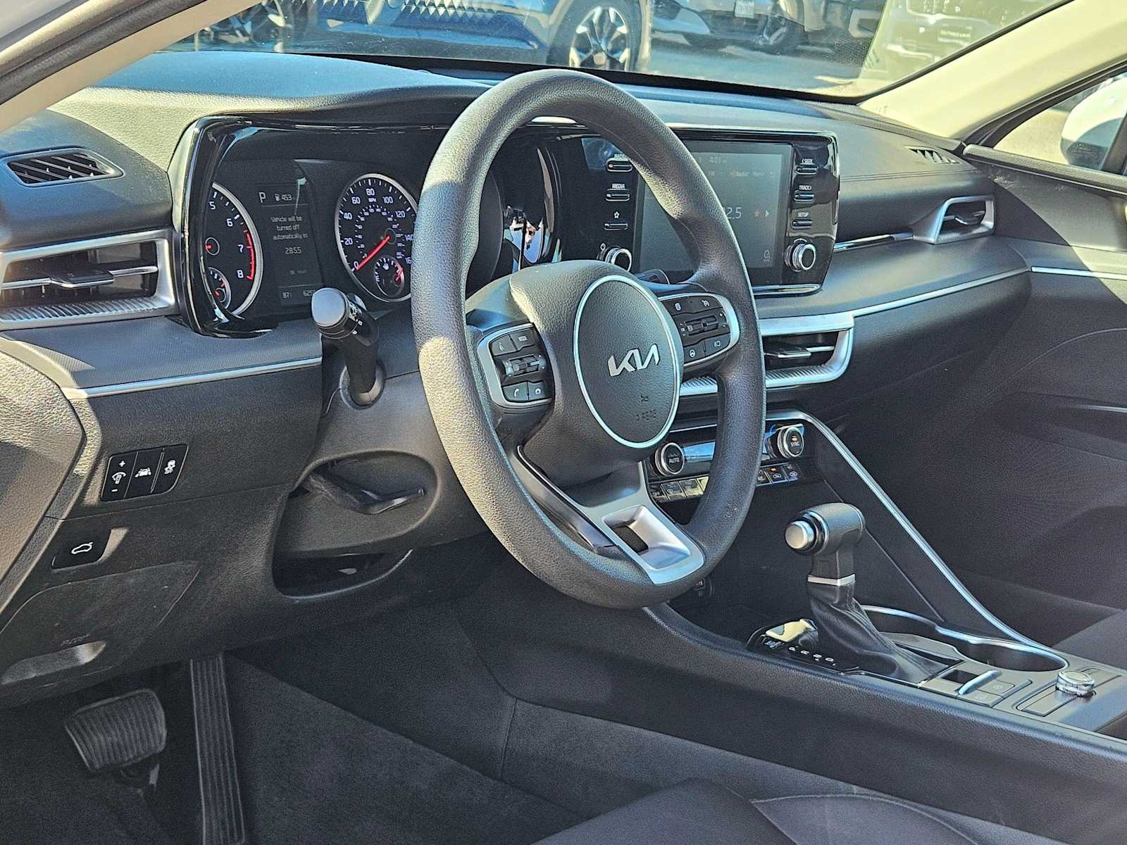 2023 Kia K5 LXS photo 2