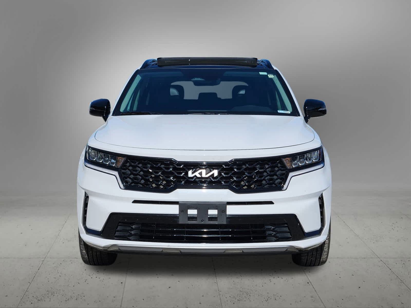 Thumbnail: 2023 Kia Sorento - 8