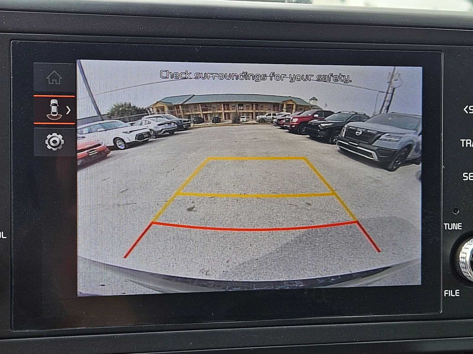 Thumbnail: 2024 Kia Carnival - 28