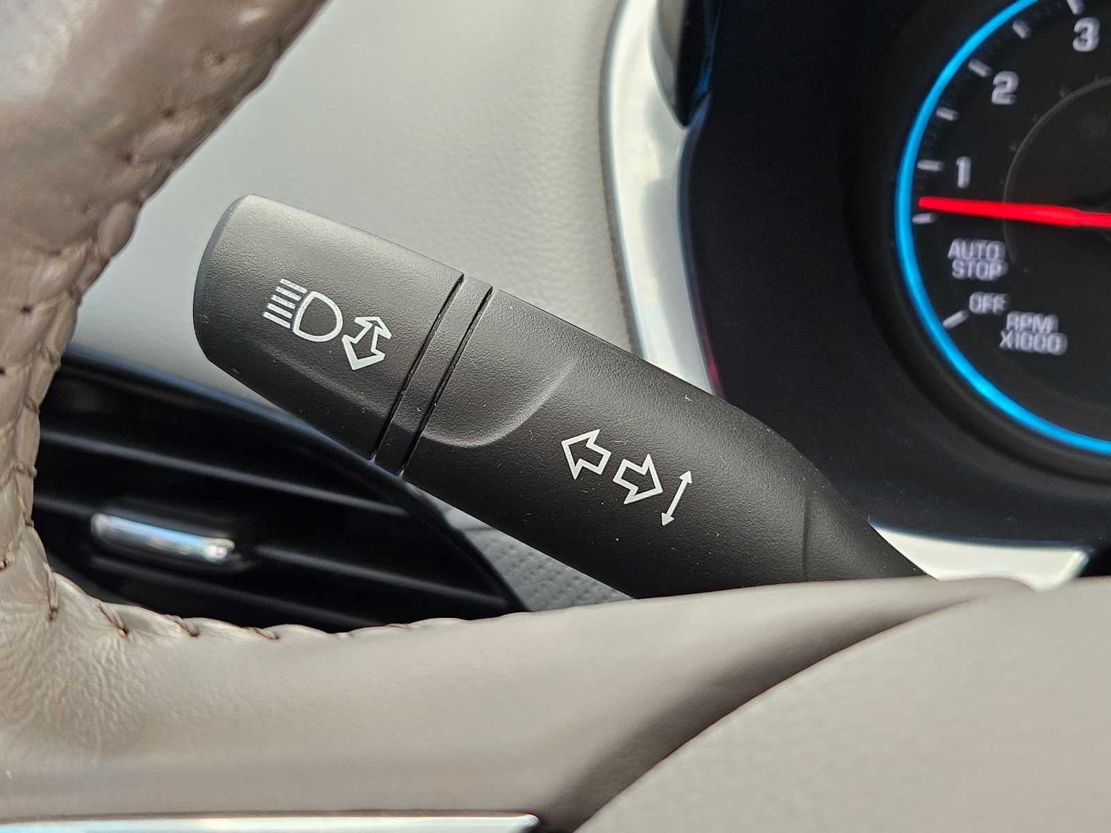 Thumbnail: 2019 Chevrolet Traverse - 25