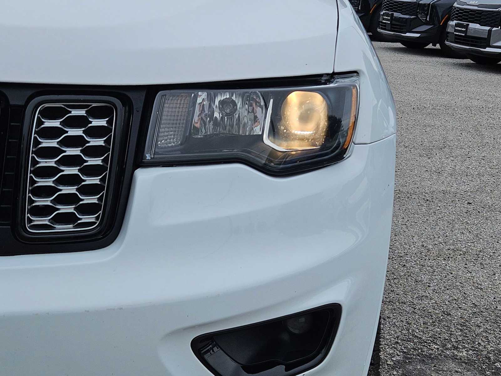 Thumbnail: 2018 Jeep Grand Cherokee - 10