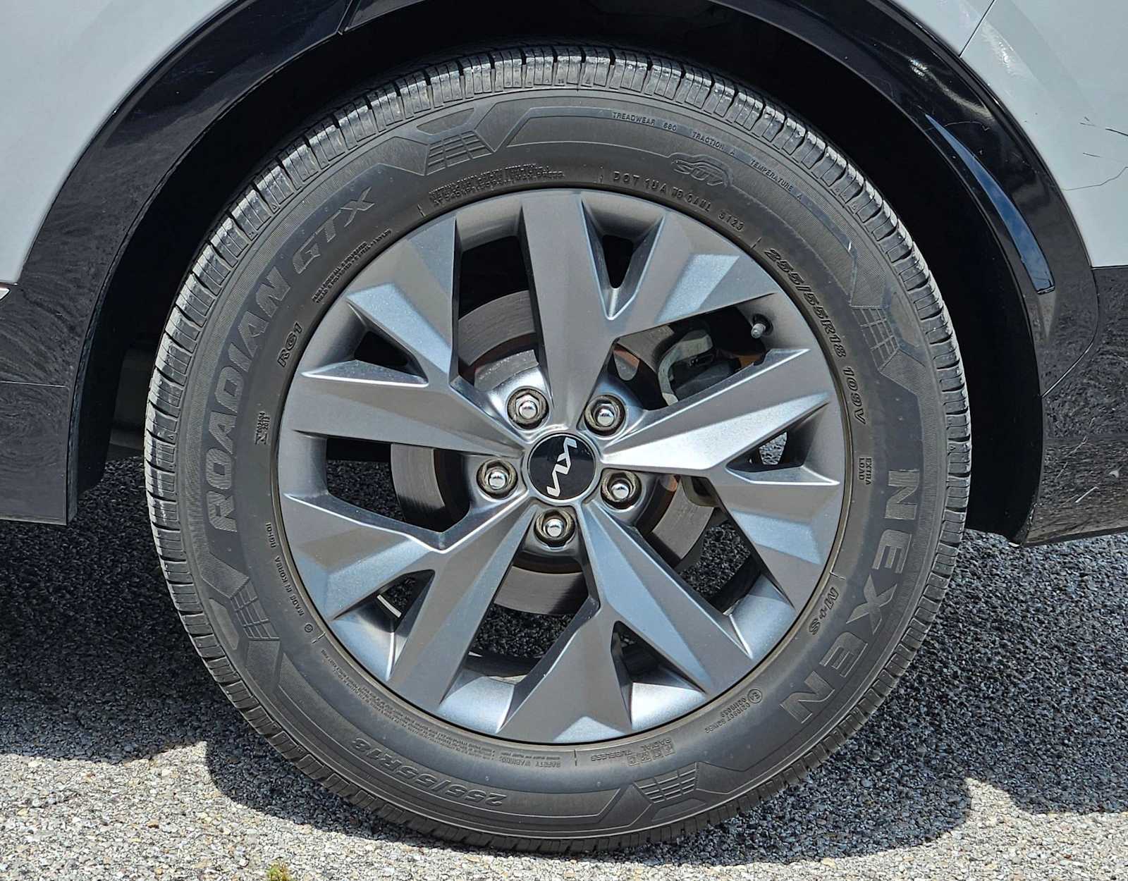 Thumbnail: 2023 Kia Sportage - 11