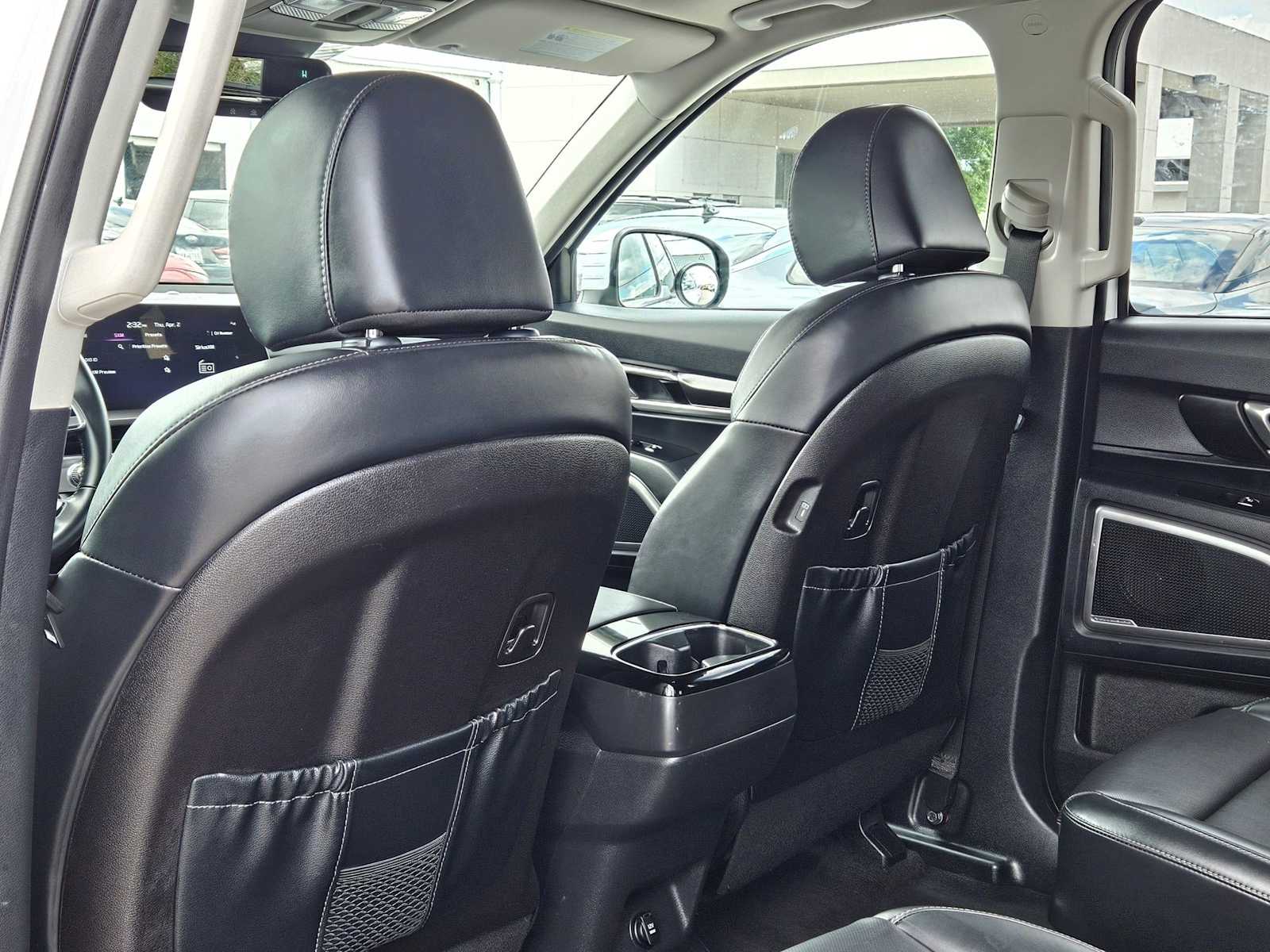 Thumbnail: 2024 Kia Telluride - 17