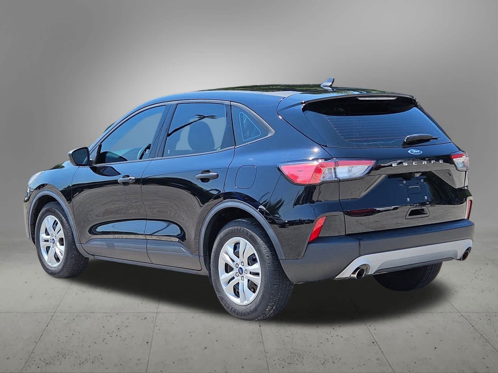 Thumbnail: 2020 Ford Escape - 3