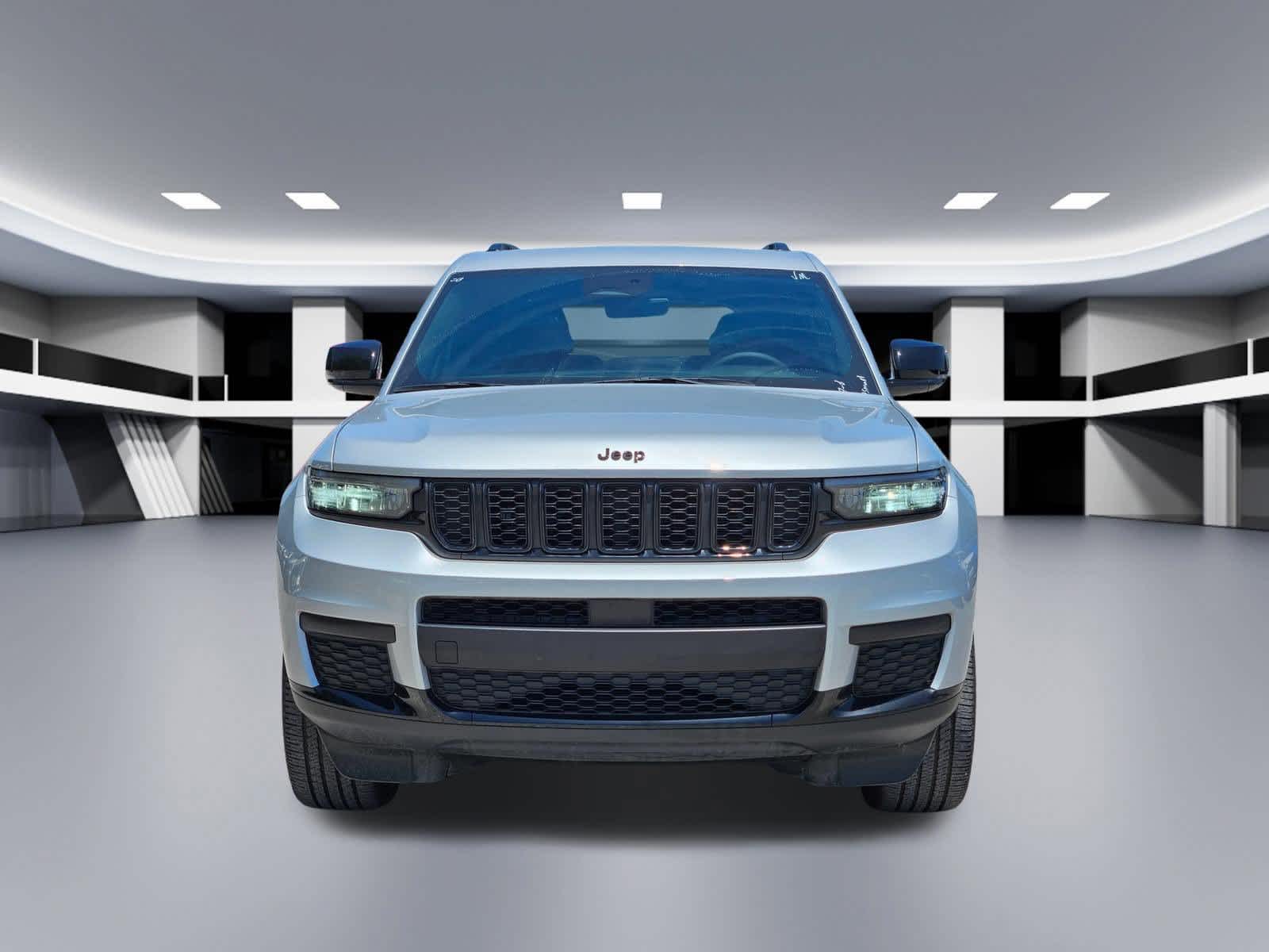 Thumbnail: 2025 Jeep Grand Cherokee L - 8
