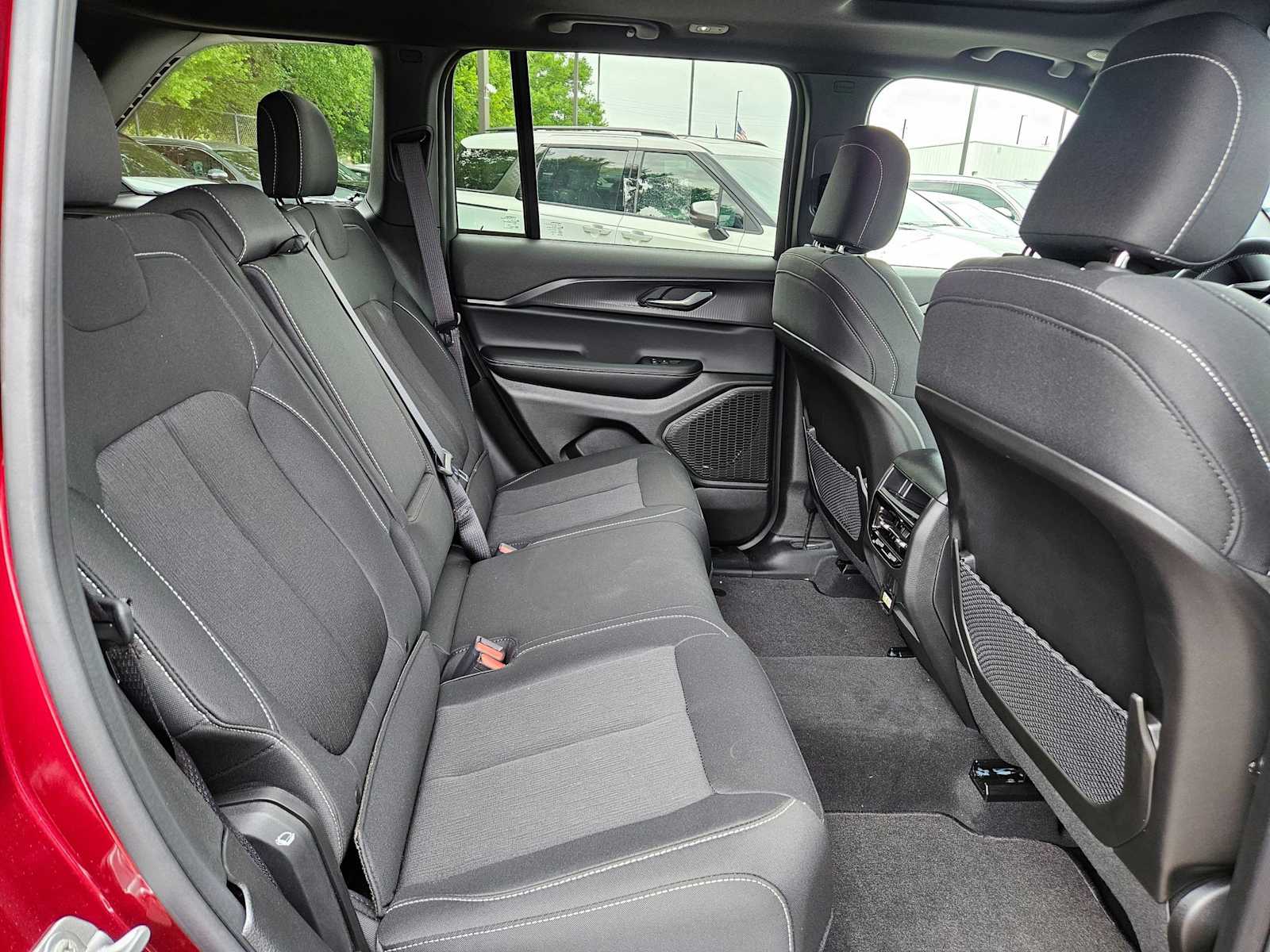 Thumbnail: 2025 Jeep Grand Cherokee - 18