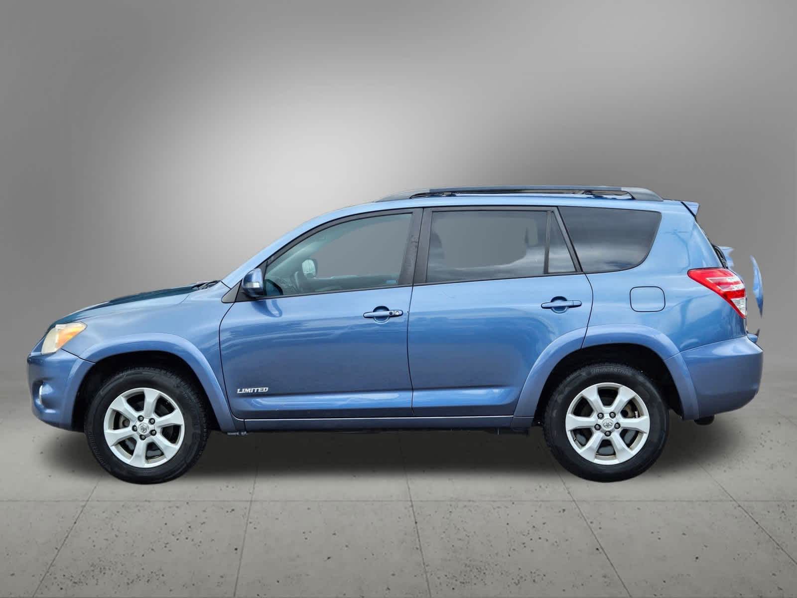 Thumbnail: 2011 Toyota RAV4 - 3