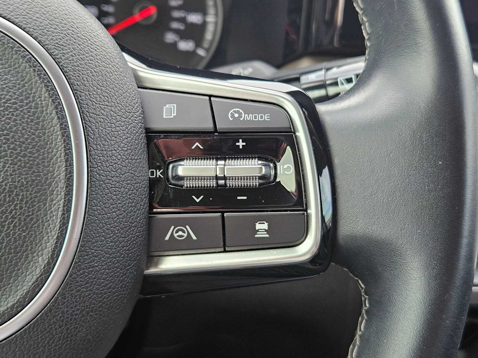 Thumbnail: 2023 Kia Sorento - 26