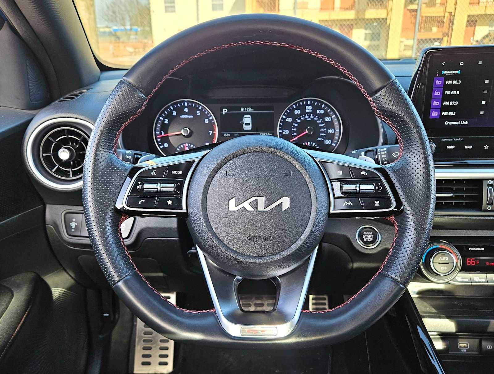 Thumbnail: 2023 Kia Forte - 21