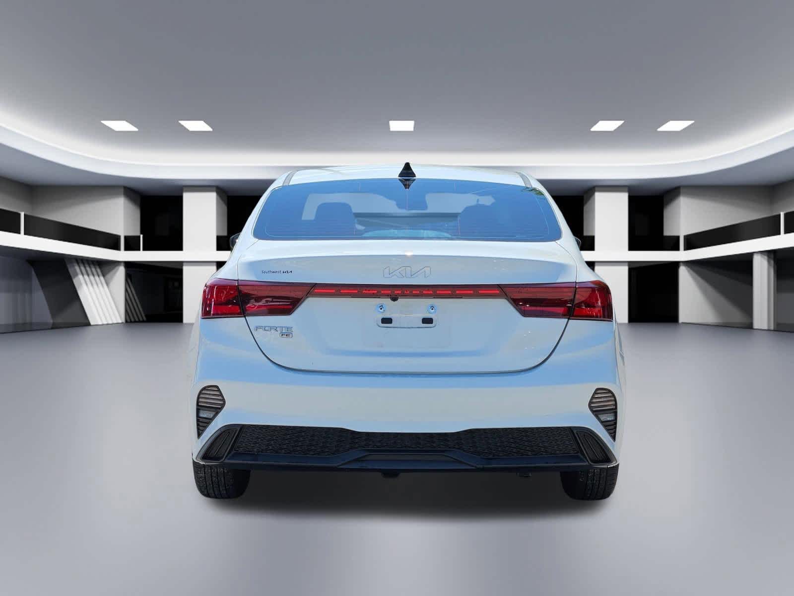 Thumbnail: 2024 Kia Forte - 5