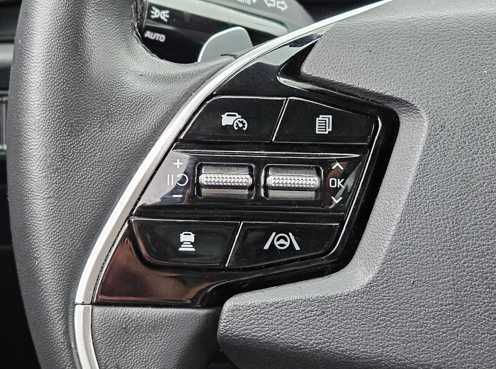 Thumbnail: 2023 Kia Niro - 14