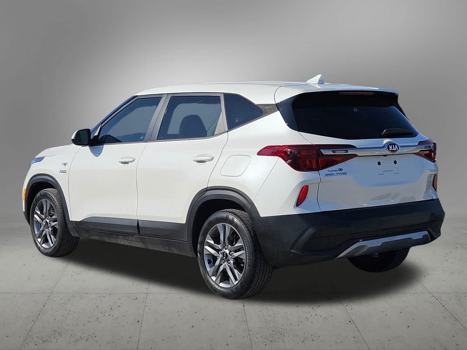 Thumbnail: 2021 Kia Seltos - 4